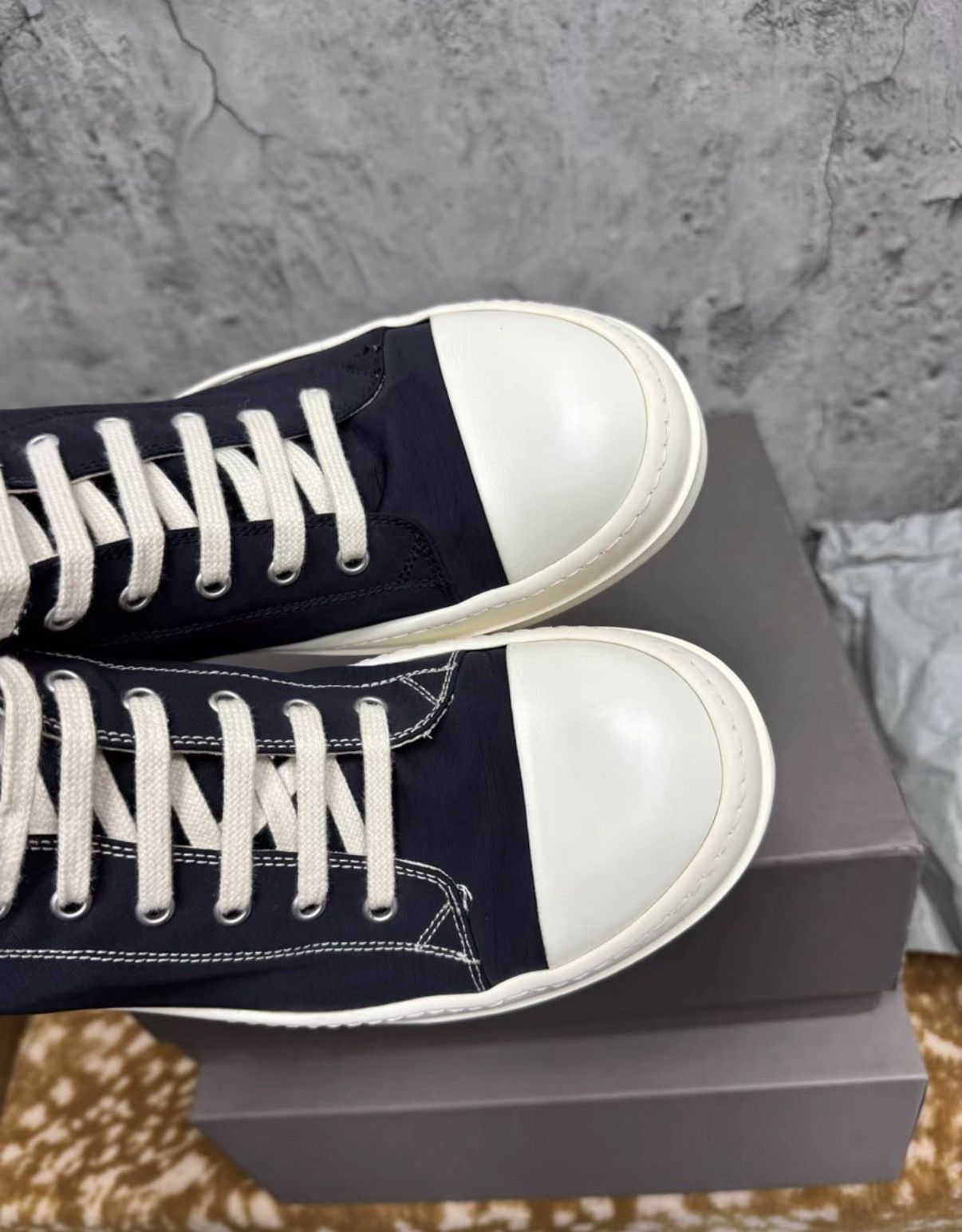 Rick Owens Rick Owens DRKSHDW Low Top Sneakers K37 Size US 8 / EU 41 - 3 Thumbnail
