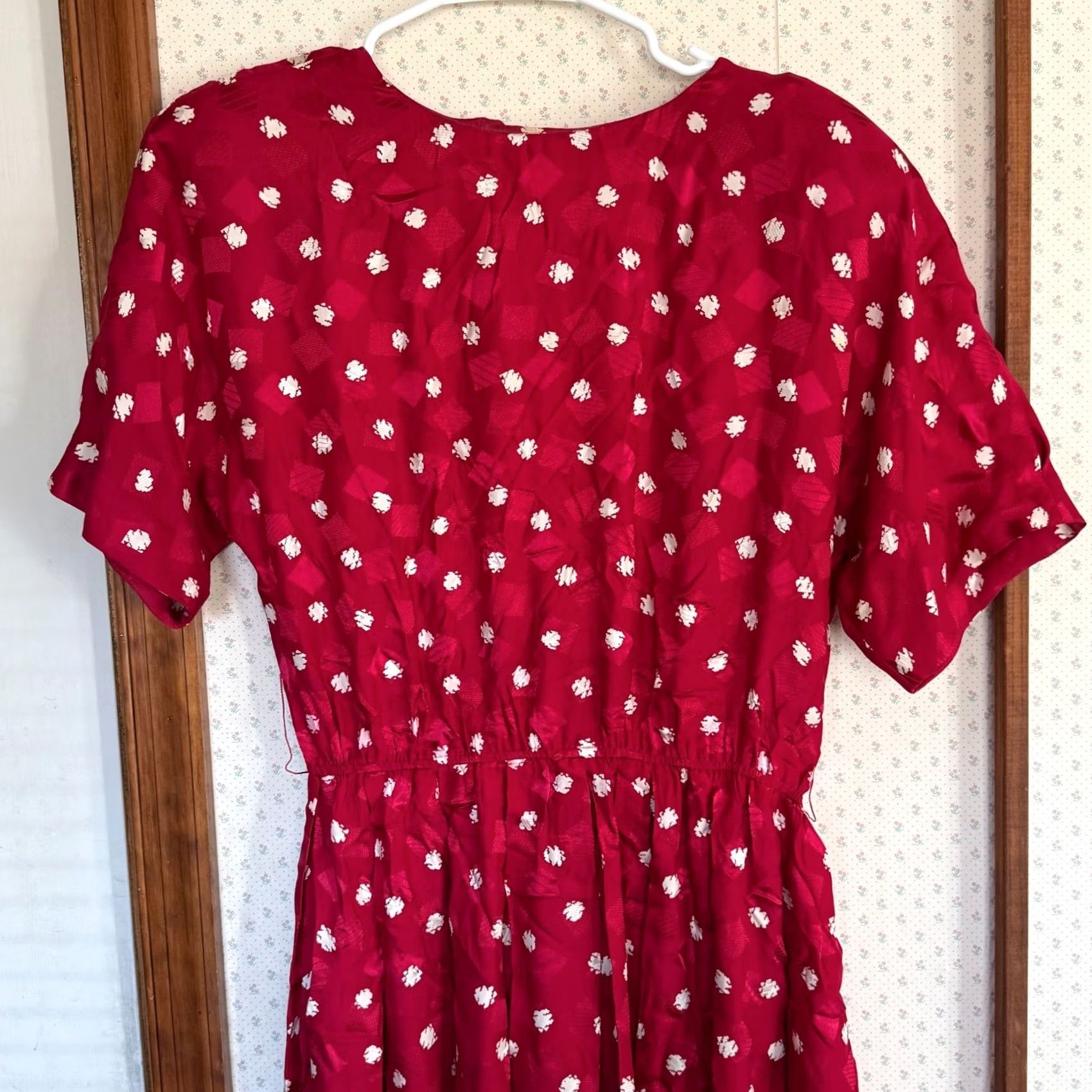 Brooks Brothers VINTAGE Brooks Brothers Silk Dress Womens 10 Red Maxi Pleated Elastic Waist 80s Dress Size L / US 10 / IT 46 - 4 Thumbnail