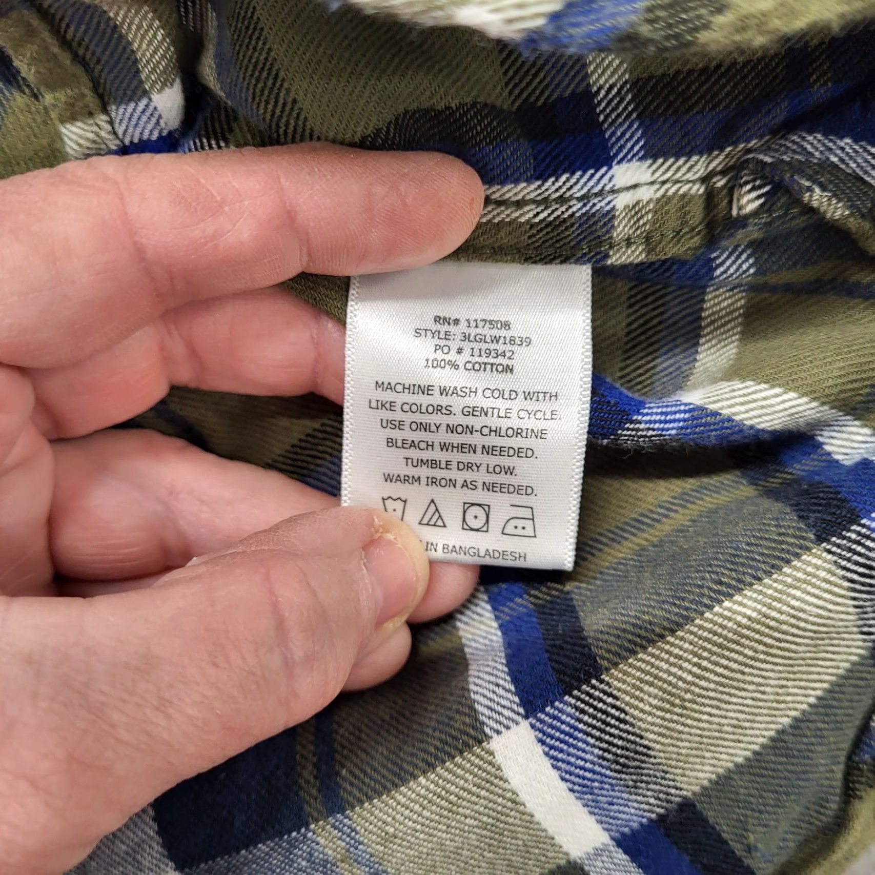 Levi's Levi's Button-Up Flannel Shirt Men L Green Plaid Long Sleeve Pockets Casual Workwear Vintage No Size US L / EU 52-54 / 3 - 7 Thumbnail