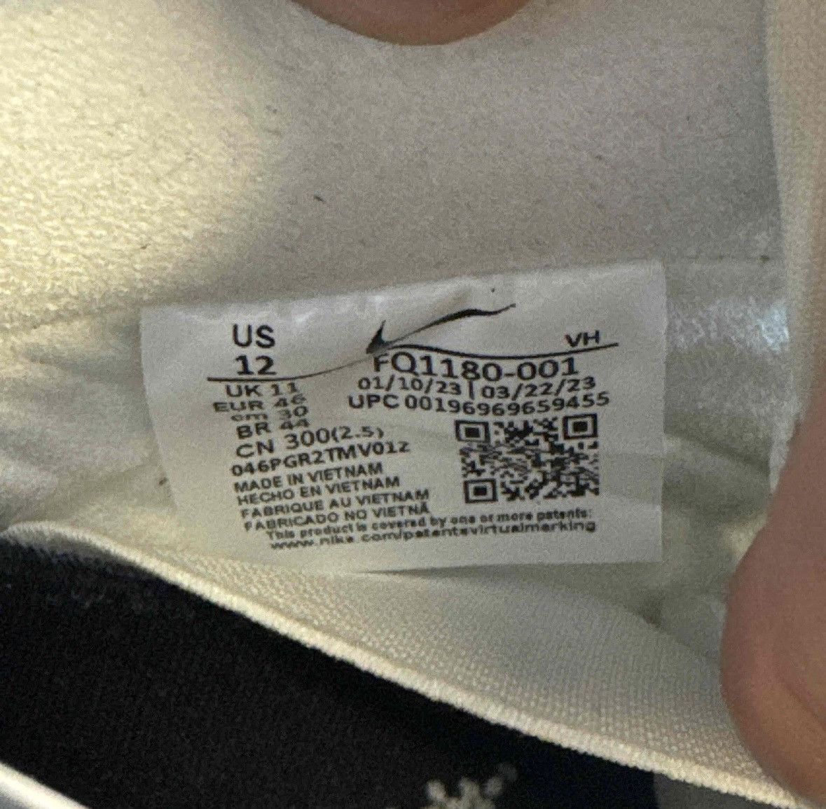 Nike Dunk Low SB Yuto Size US 12 / EU 45 - 6 Thumbnail