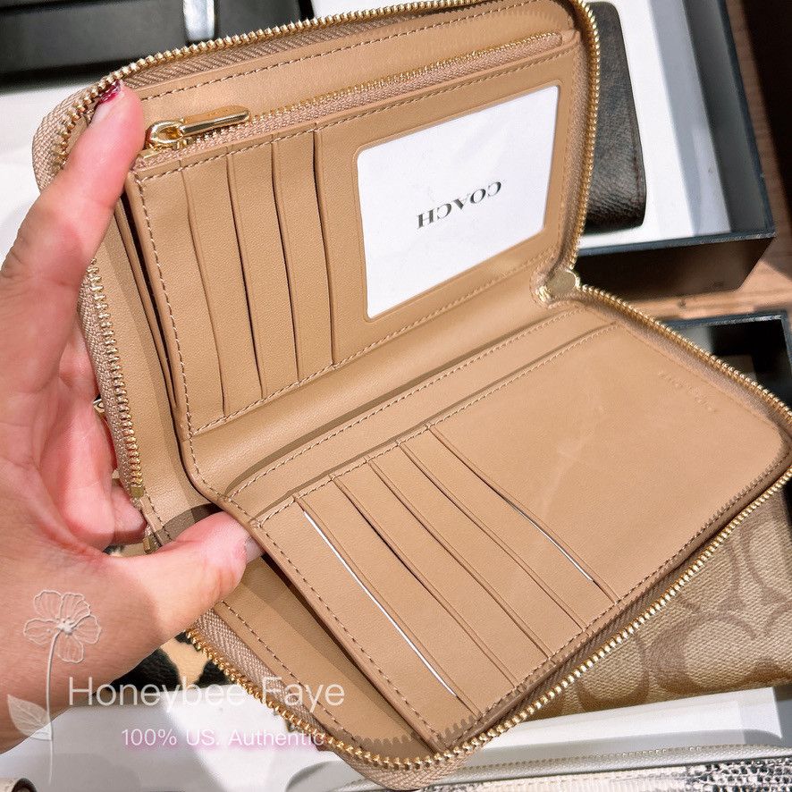 Coach Medium Id Zip Wallet In Signature Canvas CW781 Size ONE SIZE - 4 Thumbnail