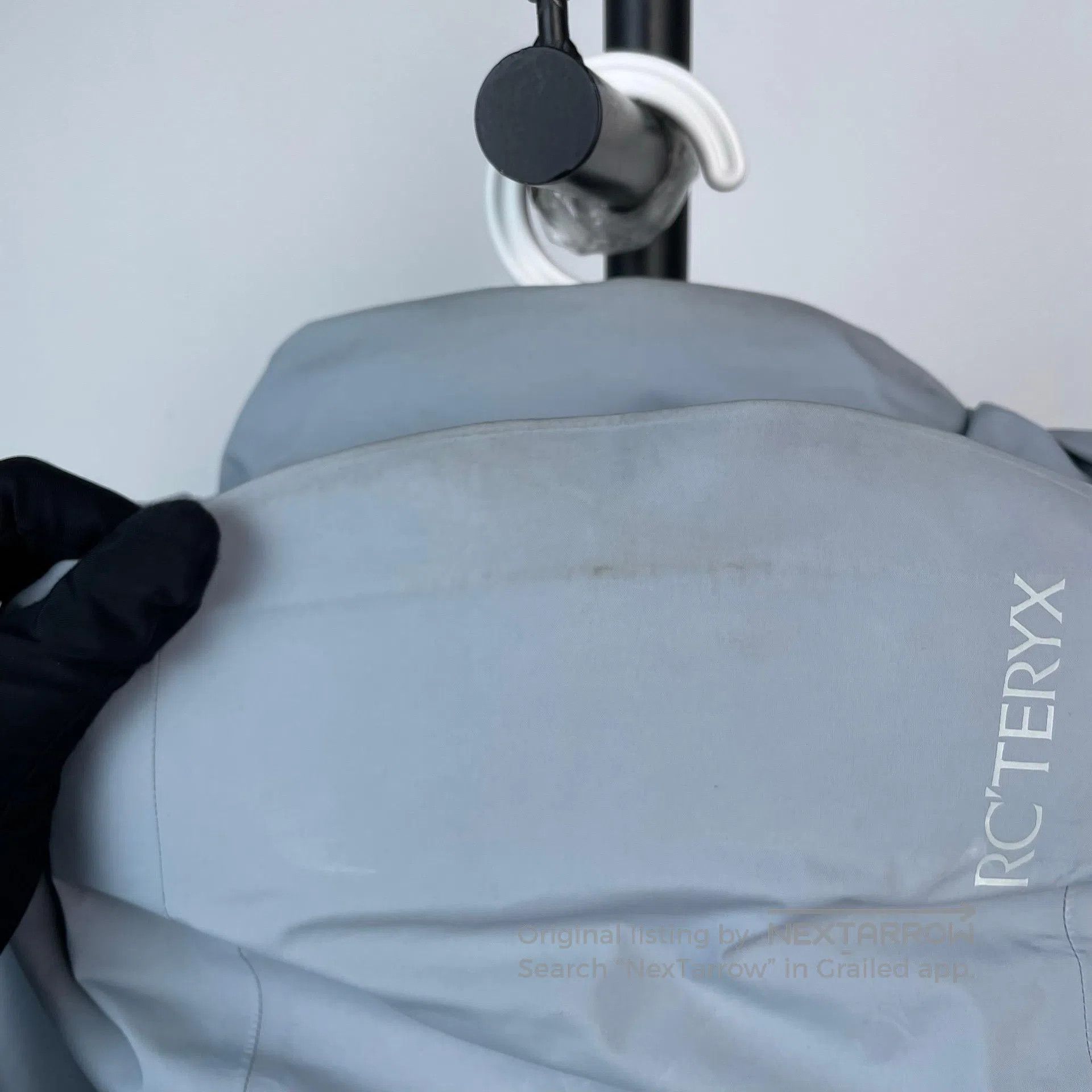 Arc'teryx Arc'teryx Navy blue waterproof hardshell warm cotton coat| Size US L / EU 52-54 / 3 - 8 Thumbnail