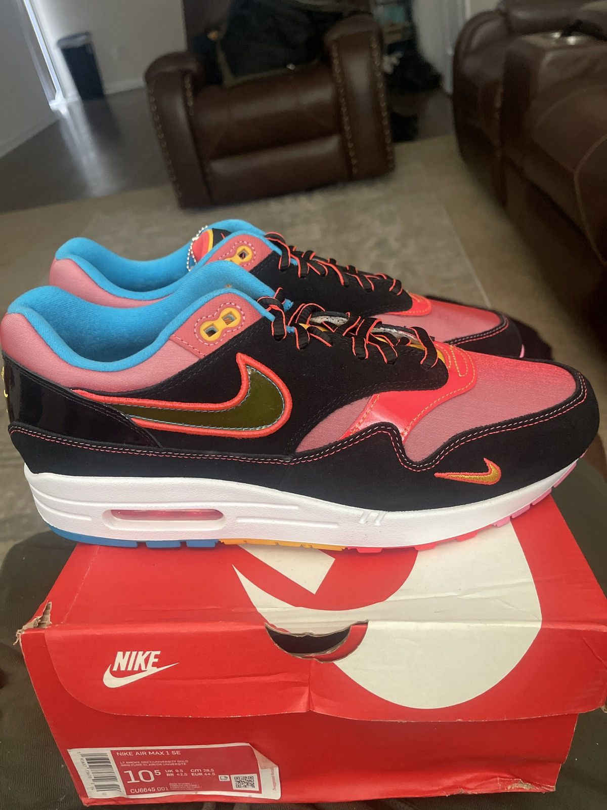 Nike “CHINATOWN” 🇨🇳 NIKE AIR MAX 1 SE Size US 10.5 / EU 43-44 - 4 Thumbnail