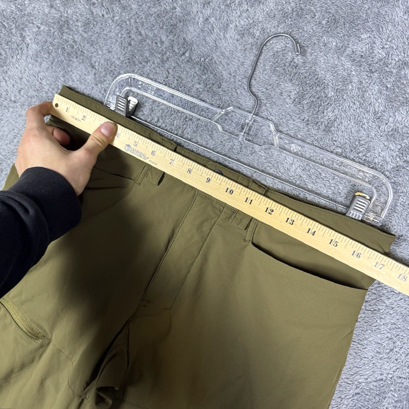 Vintage Alaskan Hardgear Pants Mens 34x32 Roadless Standard Softshell Cargo Hike 91322 Mens Pants Cargo Pockets Green 34in Inseam 32in Regular MSR 91322 Size US 34 / EU 50 - 6 Thumbnail