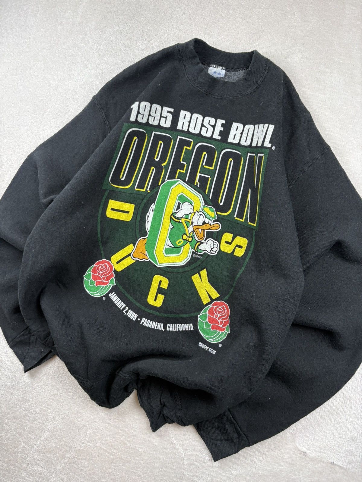 Vintage Vintage Oregon Ducks Rose Bowl 1995 straight cut – size L Size US L / EU 52-54 / 3 - 2 Thumbnail