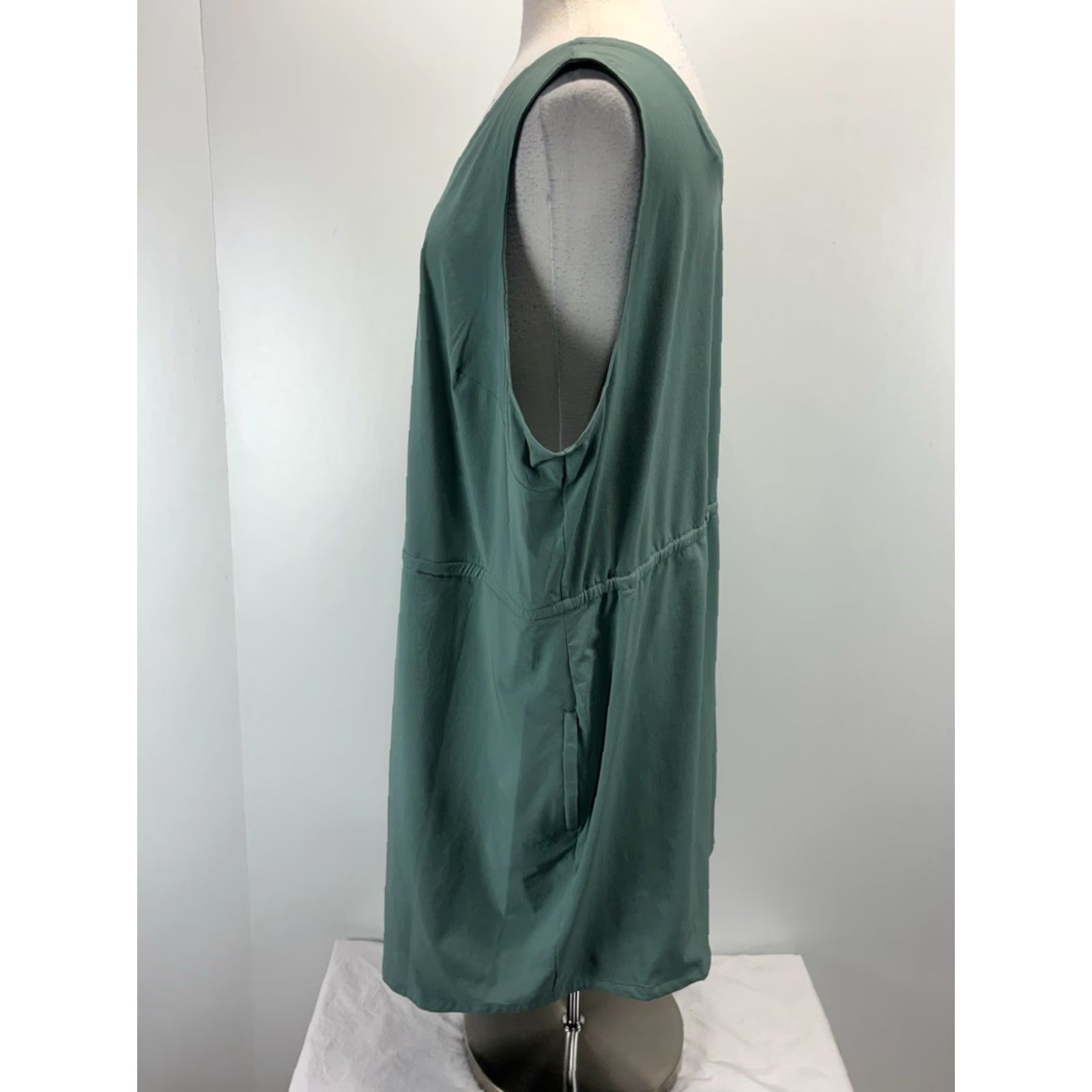 Eddie Bauer Eddie Bauer Easy Tank Dress 3X Plus Women Green Drawstring Waist Outdoor Tank Dress Sleeveless V-Neck Casual Travel Solid Polyester Blend Short Womens Size XXL / US 16-18 / IT 52-54 - 2 Thumbnail