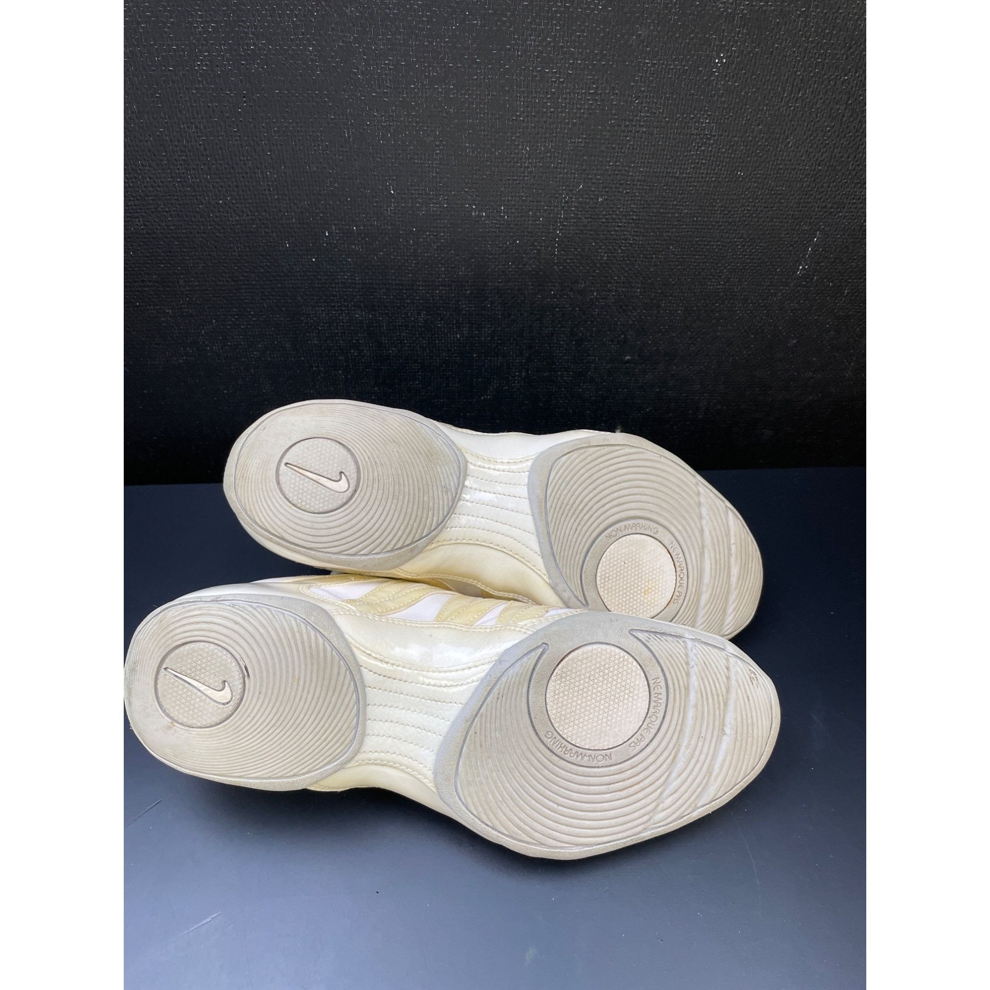 Nike Nike Women's White/Beige Sneakers/Cheer Shoes Size 8 SKU 548 Size US 8 / IT 38 - 7 Thumbnail