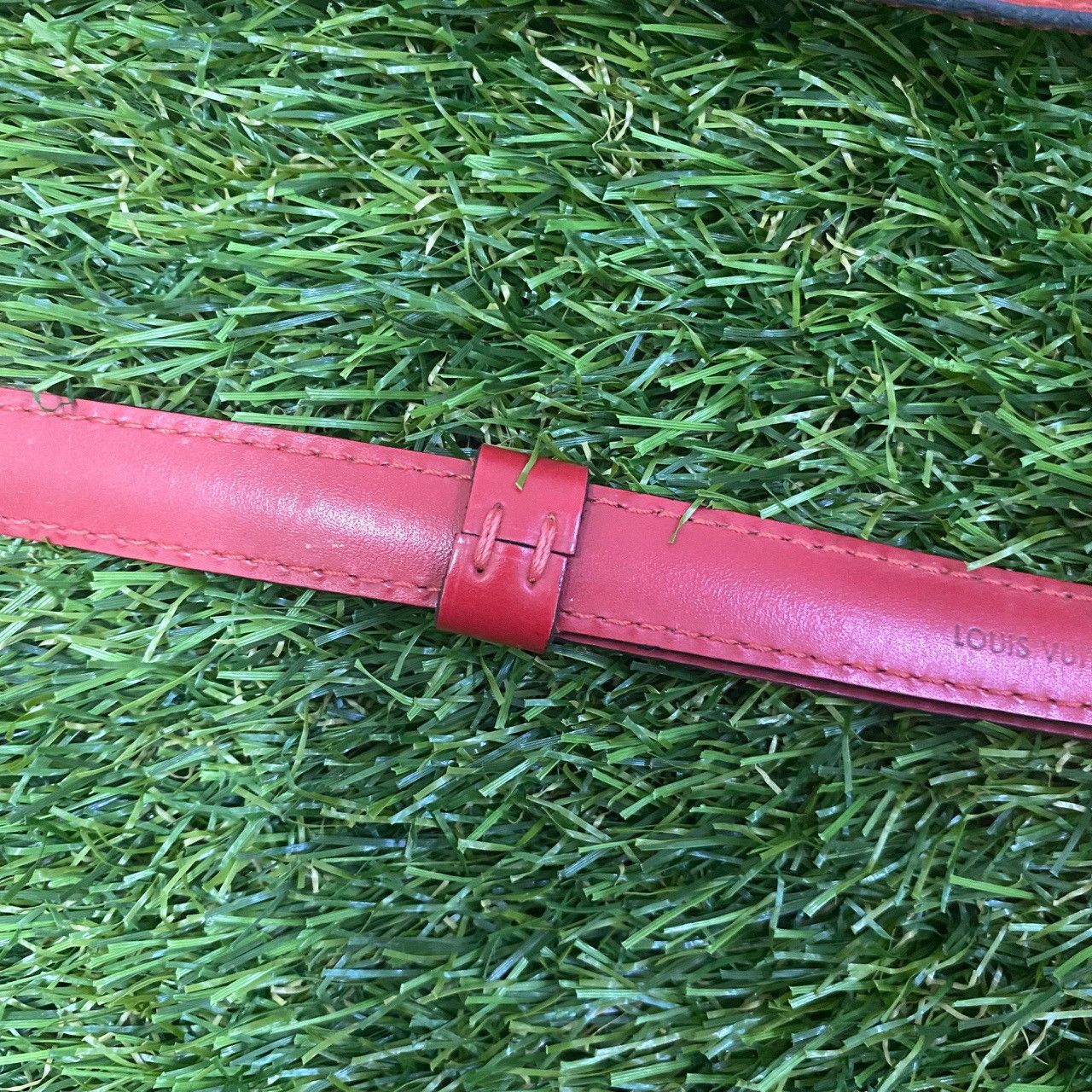Louis Vuitton Louis Vuitton Red Adjustable Shoulder Strap 6LKO126K – Y2K Size ONE SIZE - 6 Thumbnail