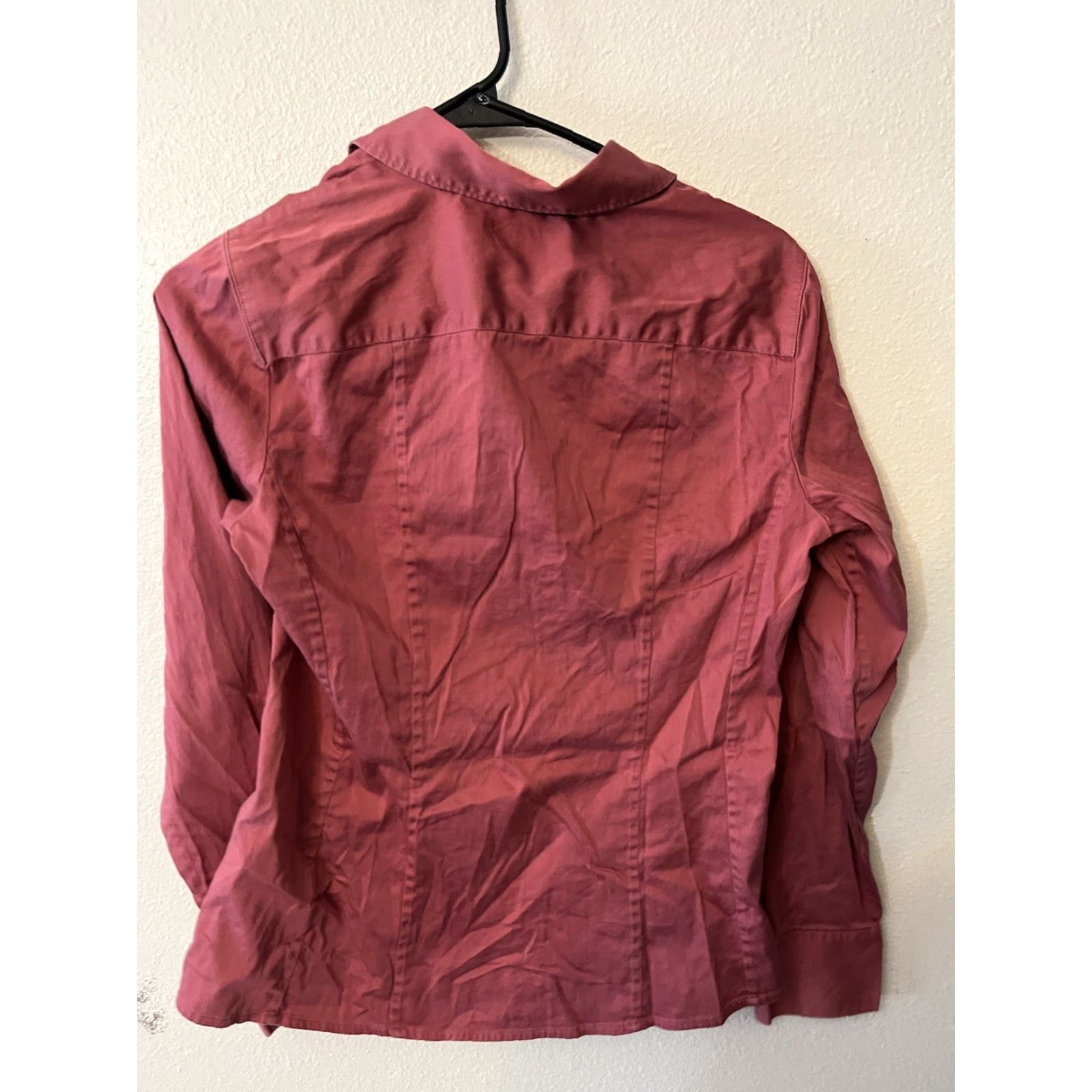 Banana Republic Banana Republic Shirt Womens S Pink Long Sleeve Button Salmon Fitted Shirt Size S / US 4 / IT 40 - 2 Thumbnail