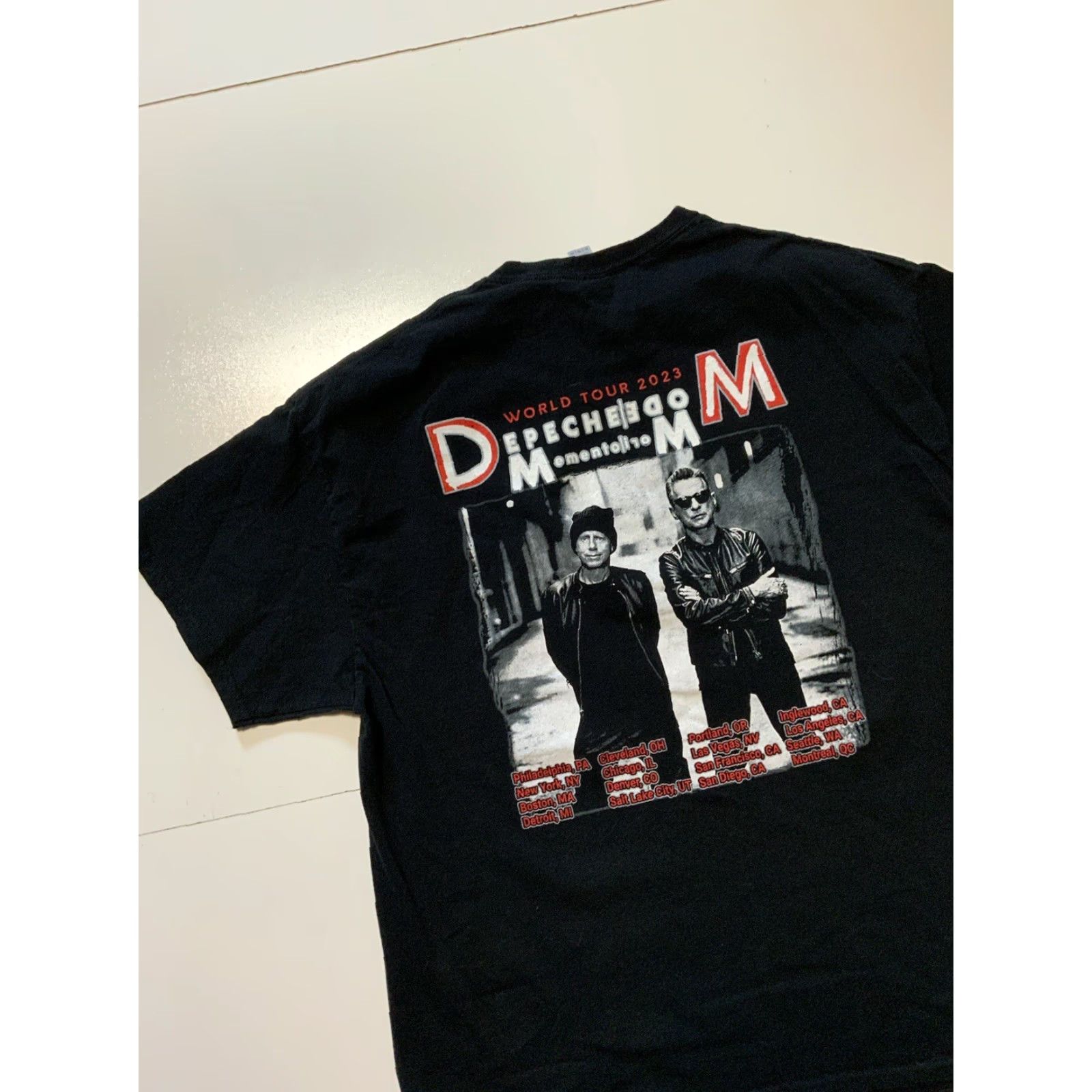 Gildan Depeche Mode Memento Mori World Tour 2023 Rock Band Concert Graphic T-Shirt XL Men Black Gildan Shirt Size US XL / EU 56 / 4 - 4 Thumbnail