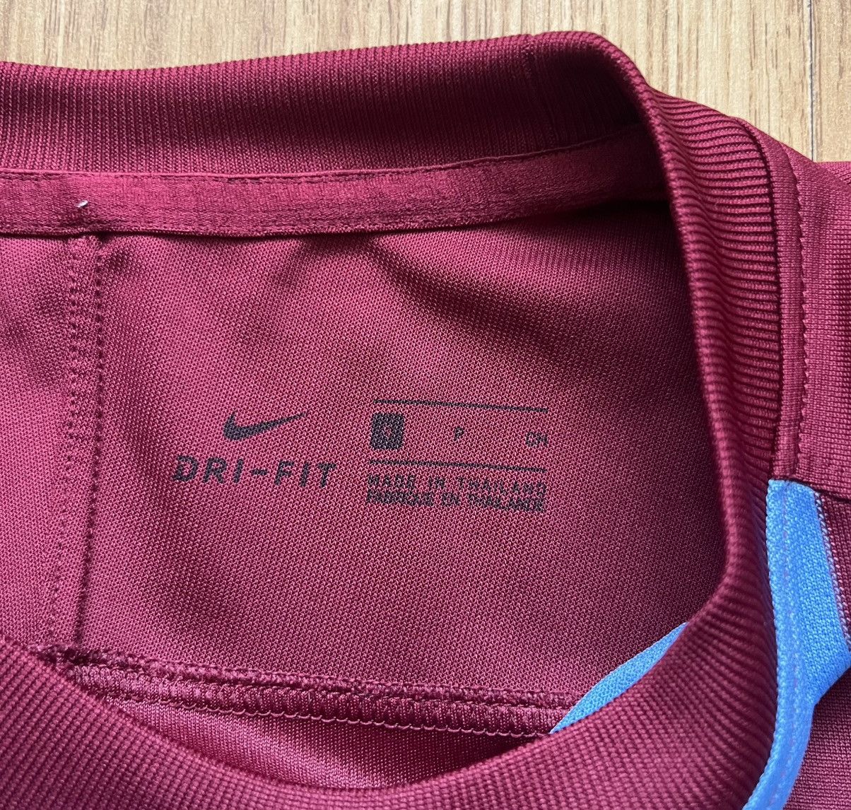 Nike × Vintage Trabzonspor Football Home Shirt 2016-17 Nike Burgundy Blue Size US S / EU 44-46 / 1 - 8 Thumbnail