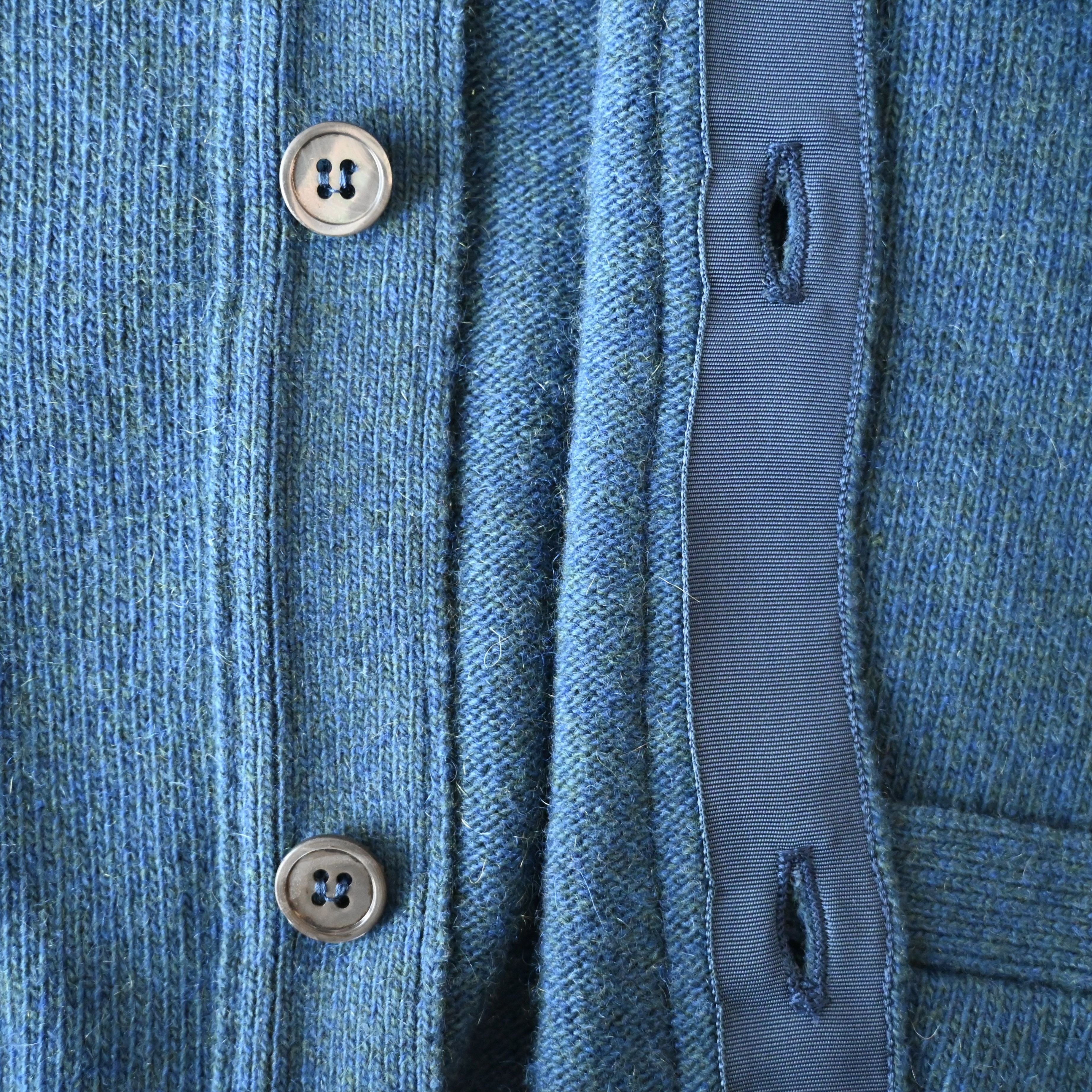 Vintage VTG 1990s SCOTNESS pure cashmere cardigan, made in Scotland Size US L / EU 52-54 / 3 - 10 Thumbnail