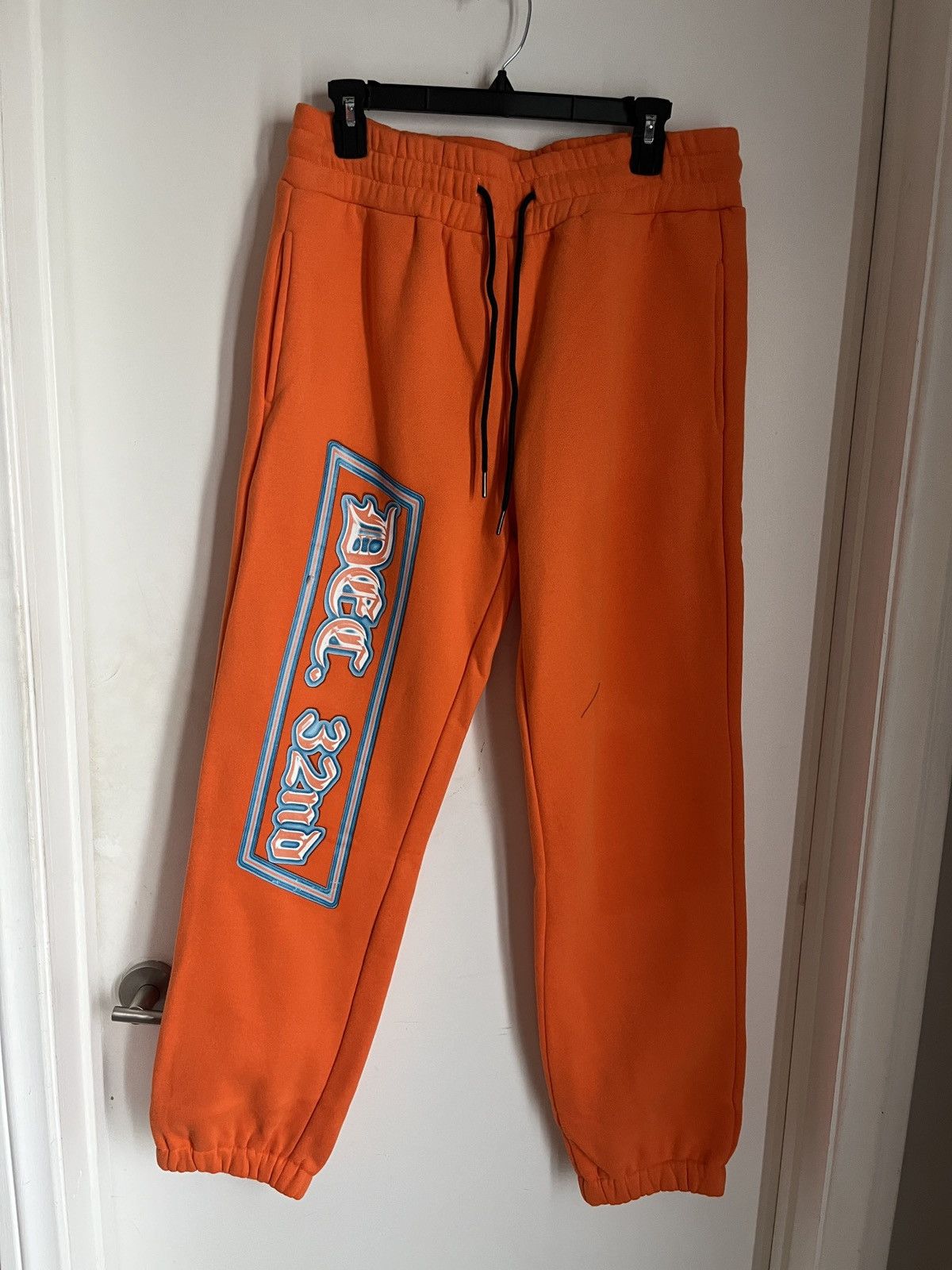 Other NWOT December 32 Orange Sweatsuit Pants XL Size US 38 / EU 54 - 1 Thumbnail