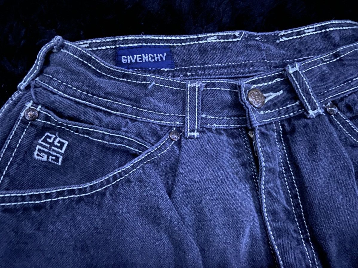 Givenchy Givenchy Vintage Grey Flared Denim Size US 28 / EU 44 - 2 Thumbnail