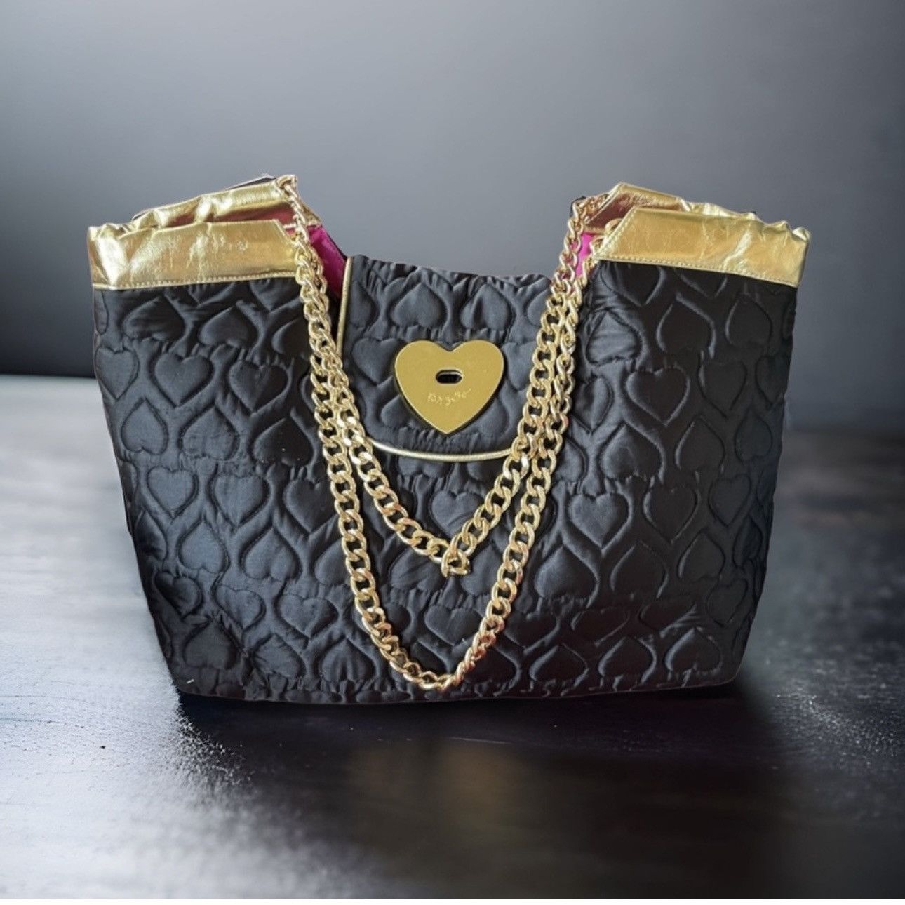 Betsey Johnson Betseyville black heart satin quilted chain strap bag Size ONE SIZE - 1 Thumbnail