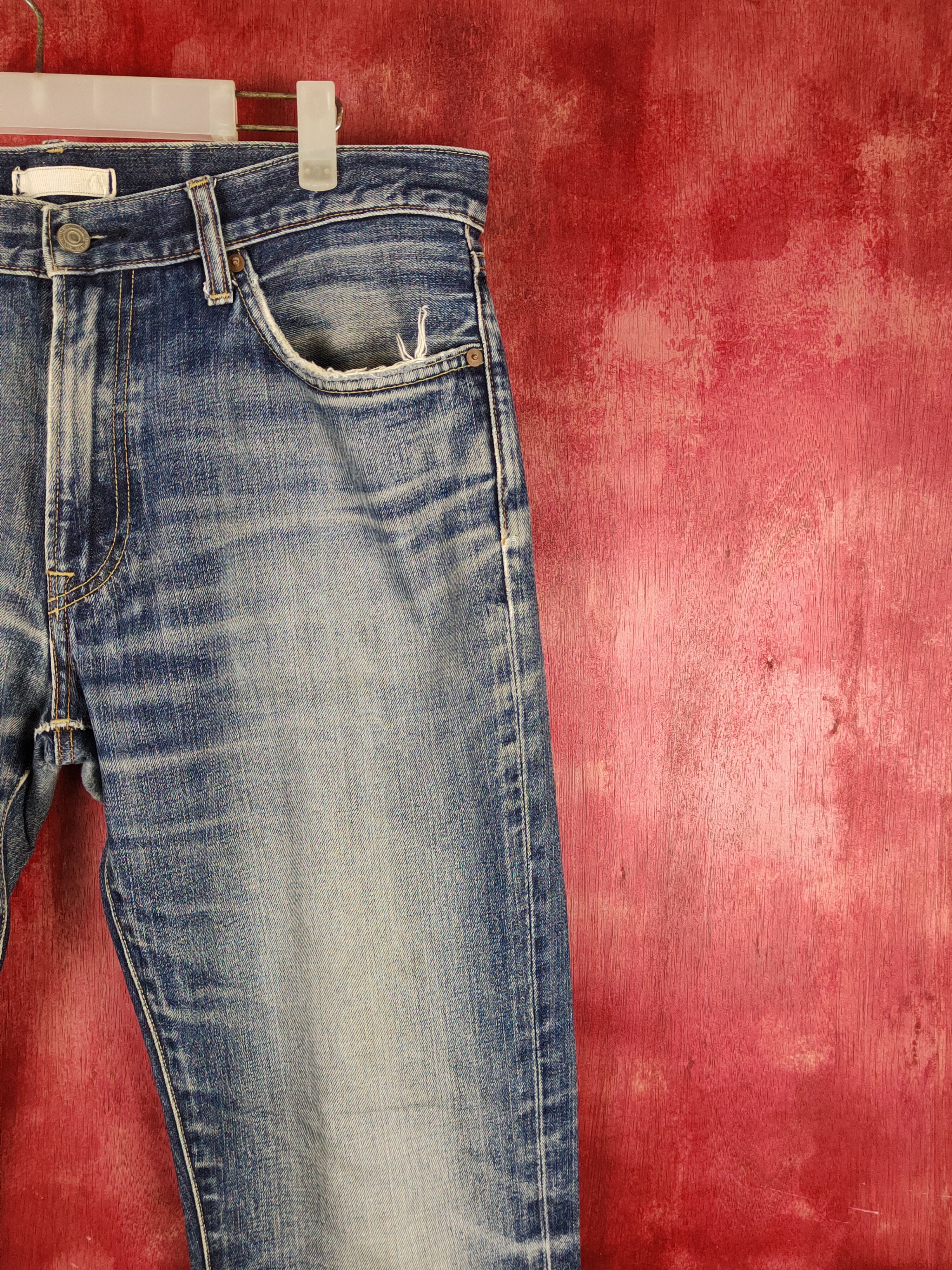 Japanese Brand Uniqlo Dark Blue Faded Distressed Ripped Jeans #S2195 Size US 34 / EU 50 - 5 Thumbnail