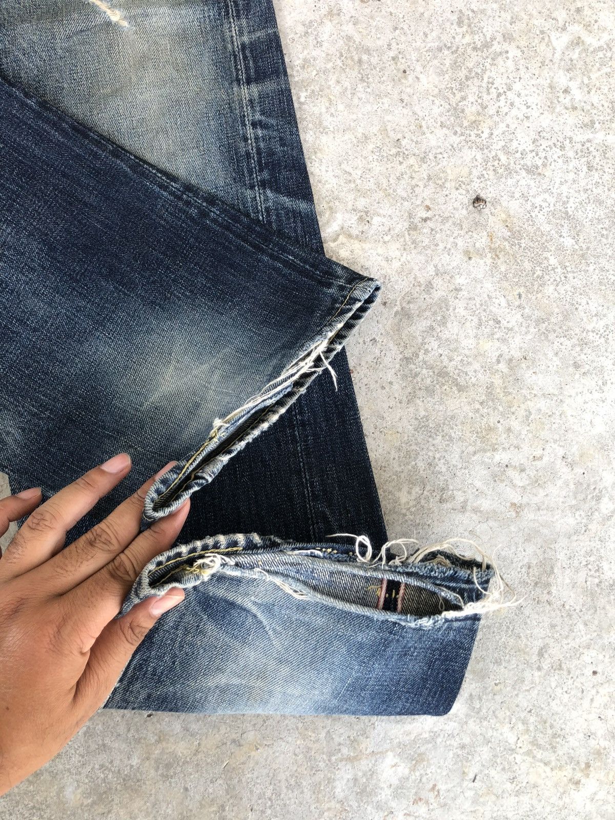 Momotaro Jeans Momotaro 0905SP Selvedge Denim Distressed Jeans Size US 31 - 14 Thumbnail