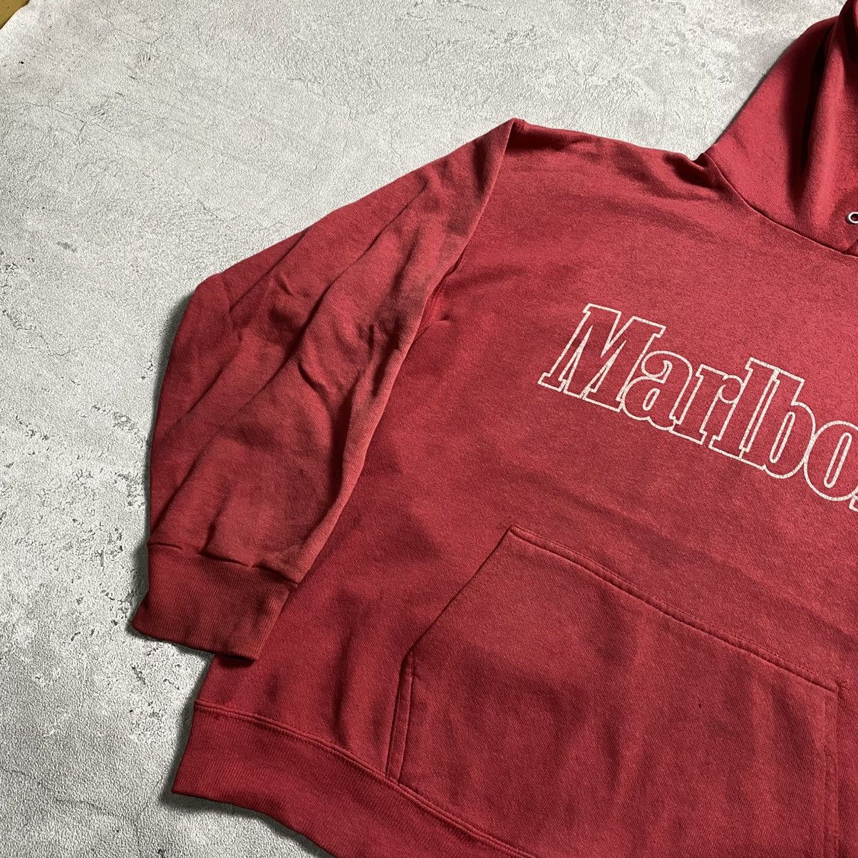 Marlboro Vintage Marlboro Hoodie Sun Faded Size L Size US L / EU 52-54 / 3 - 3 Thumbnail