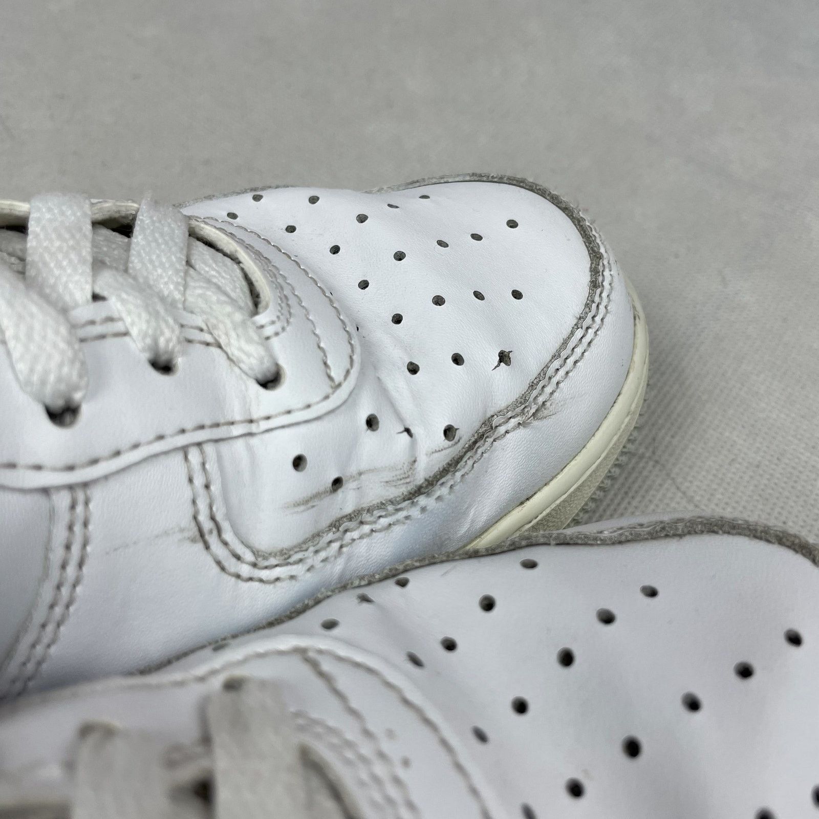 Nike Nike Air Force 1 Low '07 DX2660-100 Men's White Shoes Size 8 Size US 8 / EU 41 - 10 Thumbnail