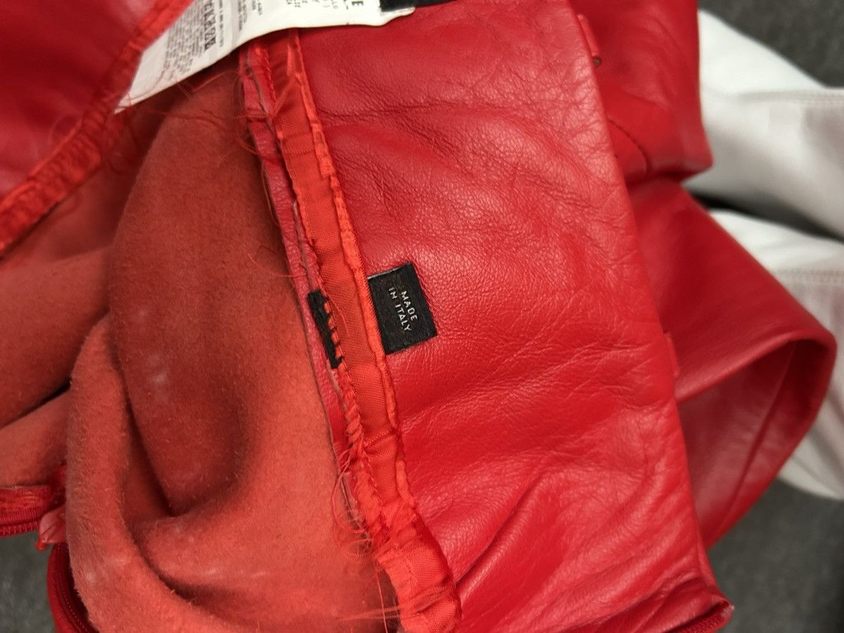 Dolce & Gabbana Vintage Dolce & Gabbana Red Leather Straight Pencil Skirt Size 28" / US 6 / IT 42 - 5 Thumbnail
