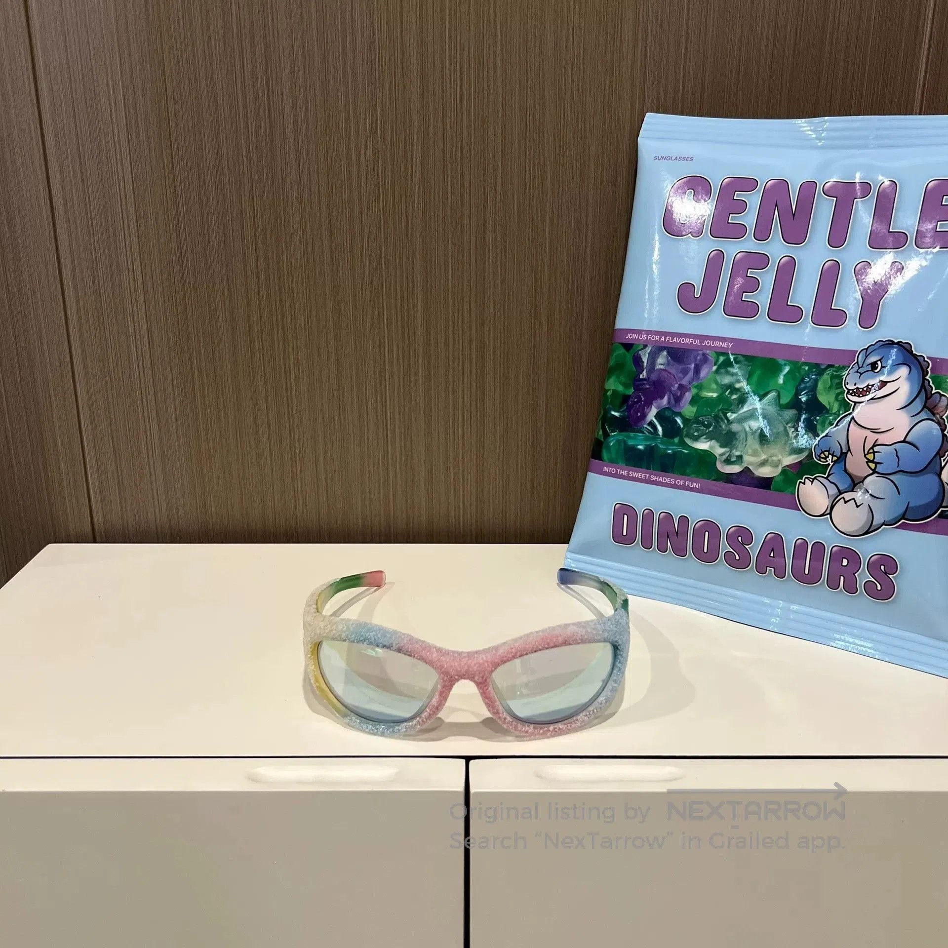 Gentle Monster Gentle Monster Yummy Sunglasses in Pastel. Size ONE SIZE - 2 Thumbnail