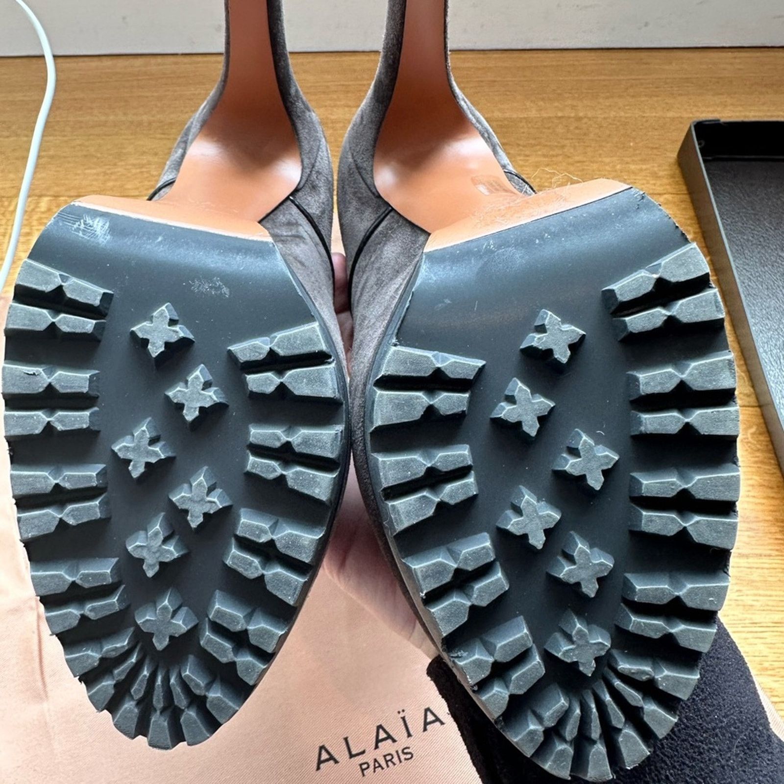 Alaia Seen on Beyonce Grey Suede Hiker Ankle Boots EU 38 Platform Size US 8 / IT 38 - 17 Thumbnail