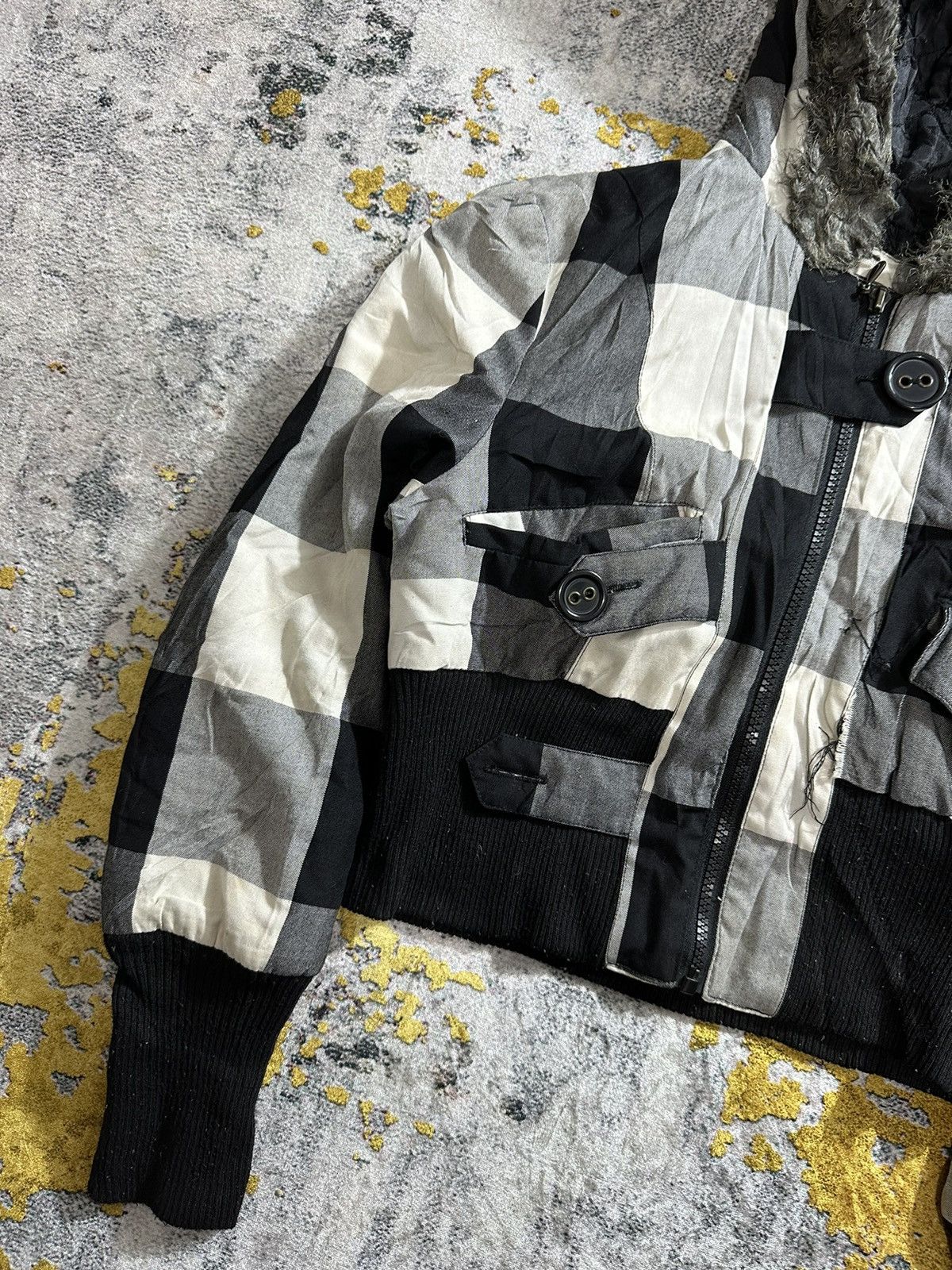 Japanese Brand LGB STYLE CRAZY CROPPED FUR HOODIE ZIP TARTAN JACKET Size S / US 4 / IT 40 - 4 Thumbnail
