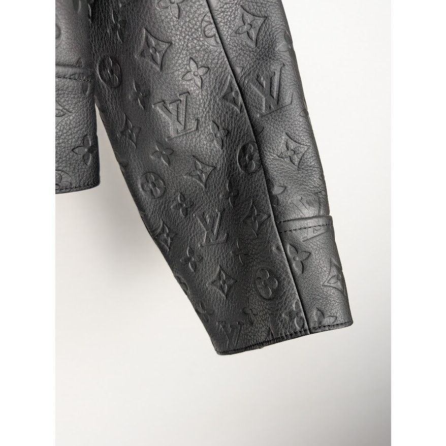 Louis Vuitton o1rshd1 Monogram Embossed Utility Black Leather Jacket Black Size US M / EU 48-50 / 2 - 9 Thumbnail