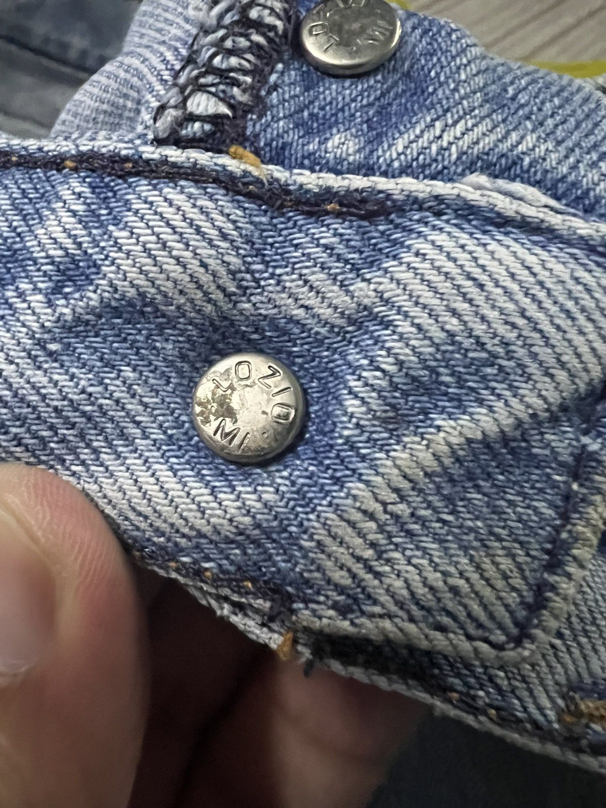 Armani VINTAGE 90’s ARMANI FADED JEAN MADE IN ITALY Size US 28 / EU 44 - 16 Thumbnail
