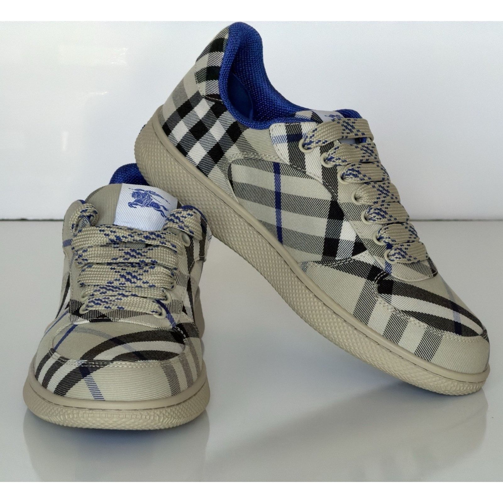 Burberry Burberry Women's Lichen IP Check Sneakers 9 US 8095373 Size US 9 / IT 39 - 1 Thumbnail