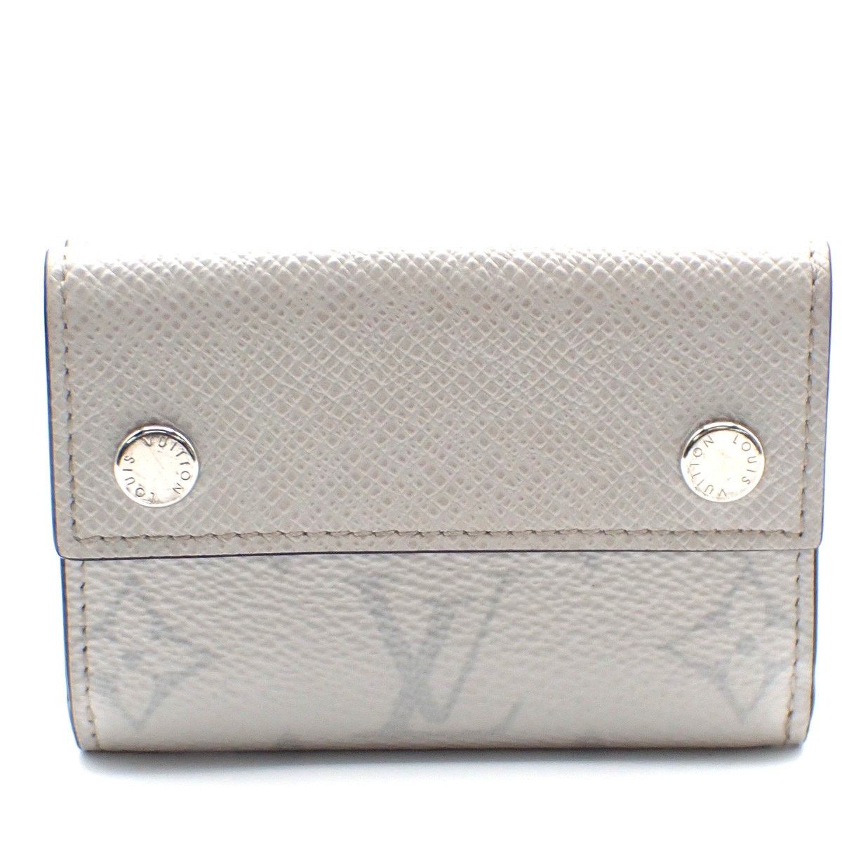 Louis Vuitton Louis Vuitton Monogram Taigarama Discovery Wallet White Size ONE SIZE - 1 Thumbnail
