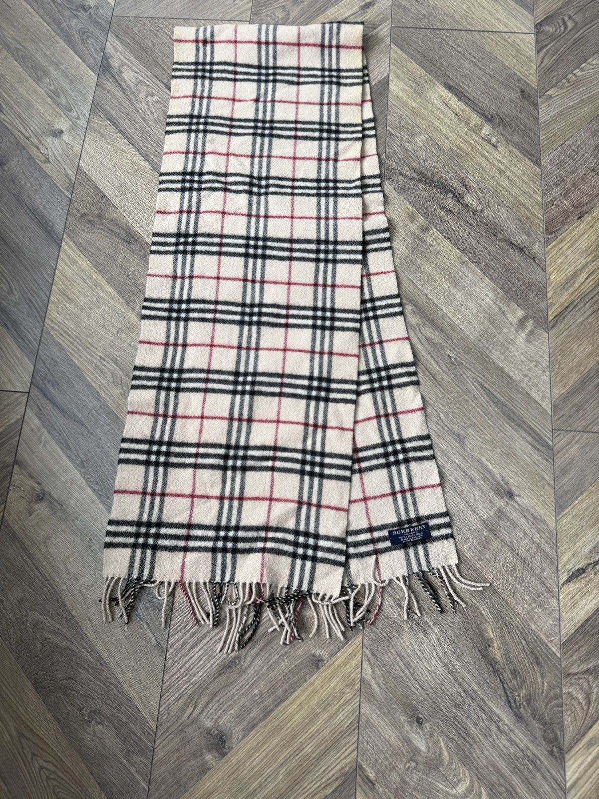 Burberry Vintage Burberry London Lambswool Scarf Nova Check Size ONE SIZE - 1 Thumbnail
