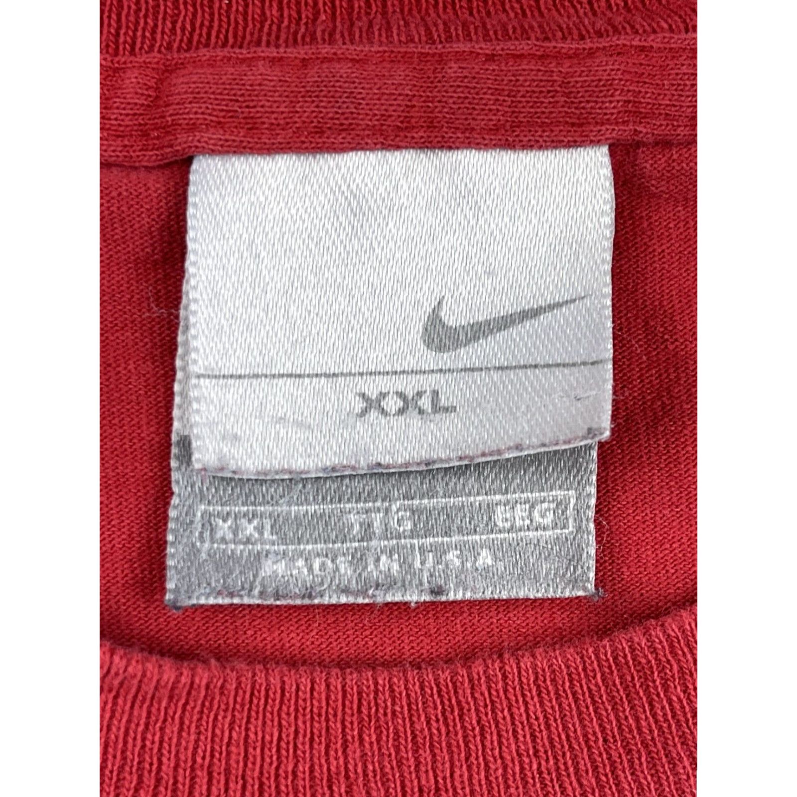 Nike VINTAGE Nike T-Shirt XXL Red USA Spell Out Long Sleeve Crew Neck Graphic Tee Swoosh 90s Fire Limited Edition Men Size US XXL / EU 58 / 5 - 2 Thumbnail