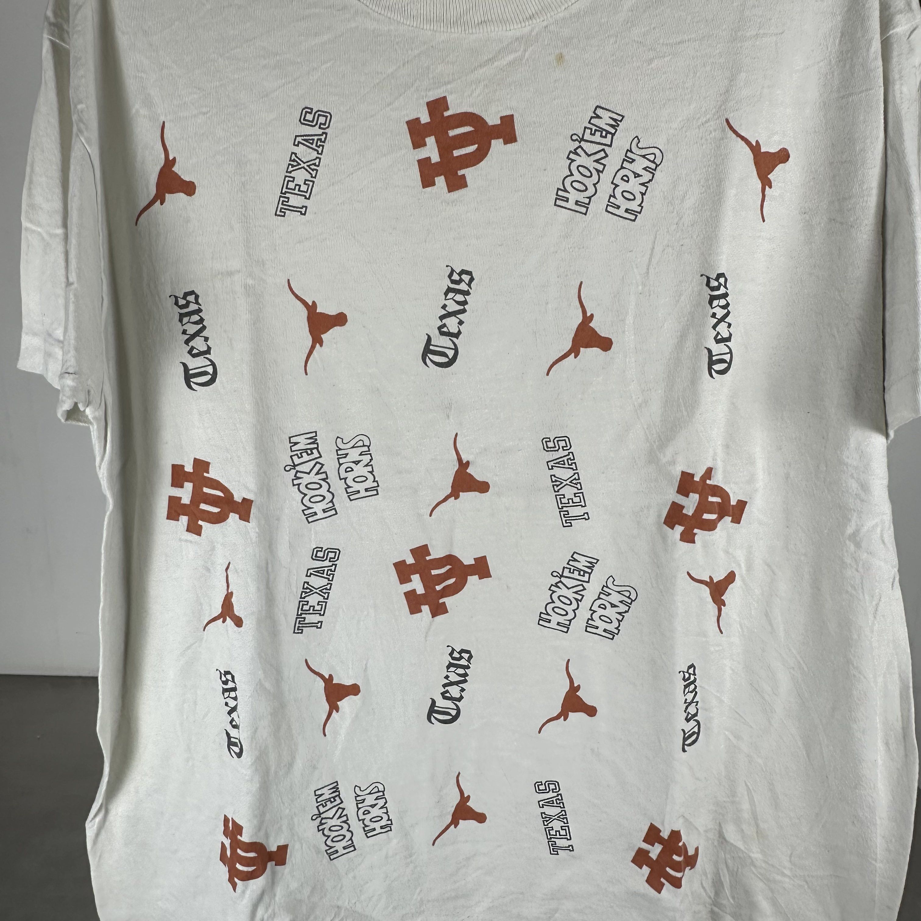 Vintage ​Vintage 90s Texas Longhorns Hook Em Horns NCAA T-Shirt Size US XL / EU 56 / 4 - 2 Thumbnail