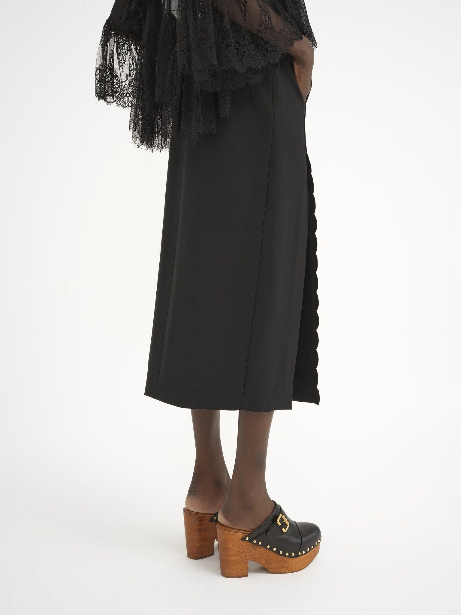 Chloe o1loc1c11025 Scallop Embroidered Column Skirt in Black Size 28" / US 6 / IT 42 - 5 Thumbnail