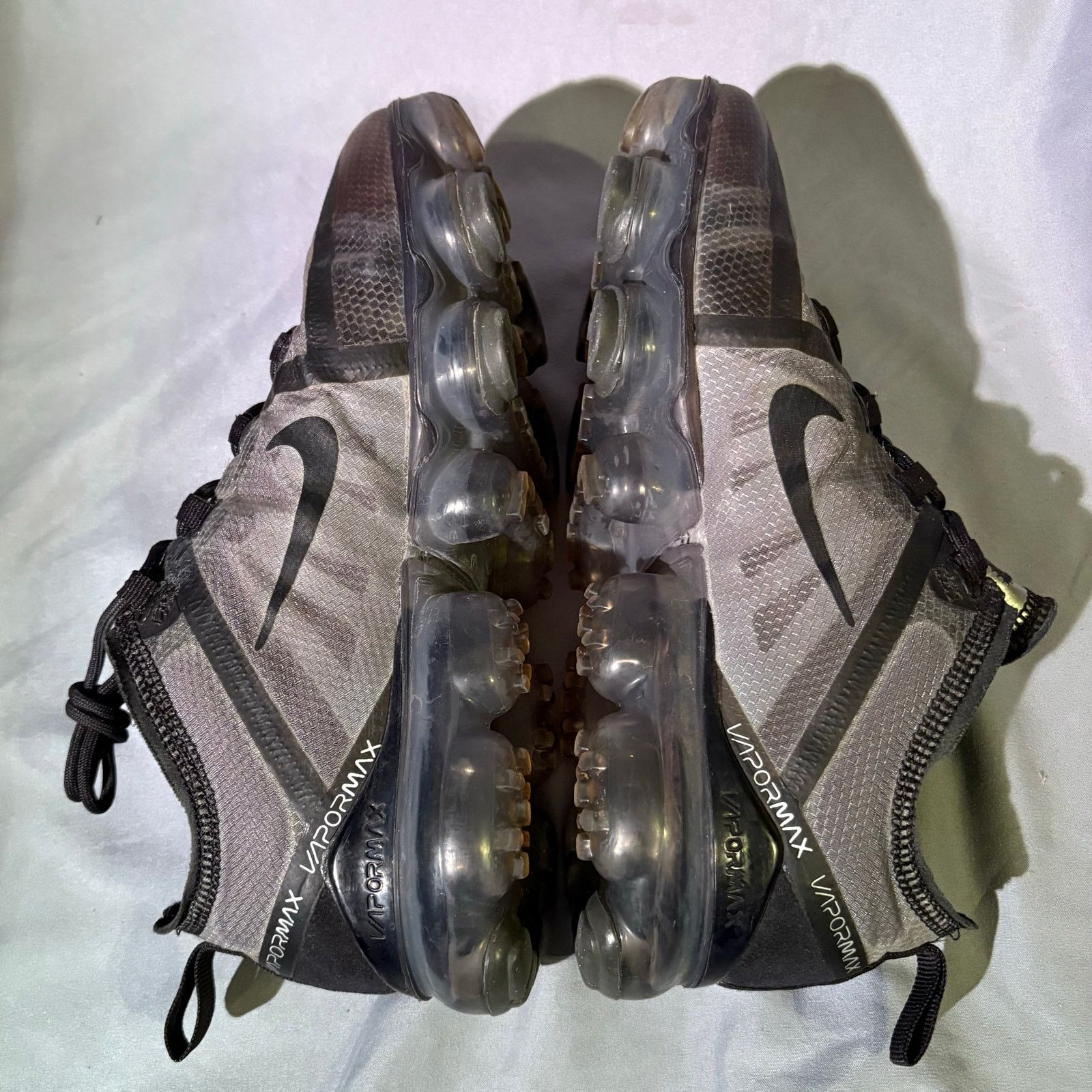 Nike Nike Air VaporMax 2019 Black Gray Sneakers 6Y (Men’s Size 6) Size US 6 / IT 36 - 5 Thumbnail