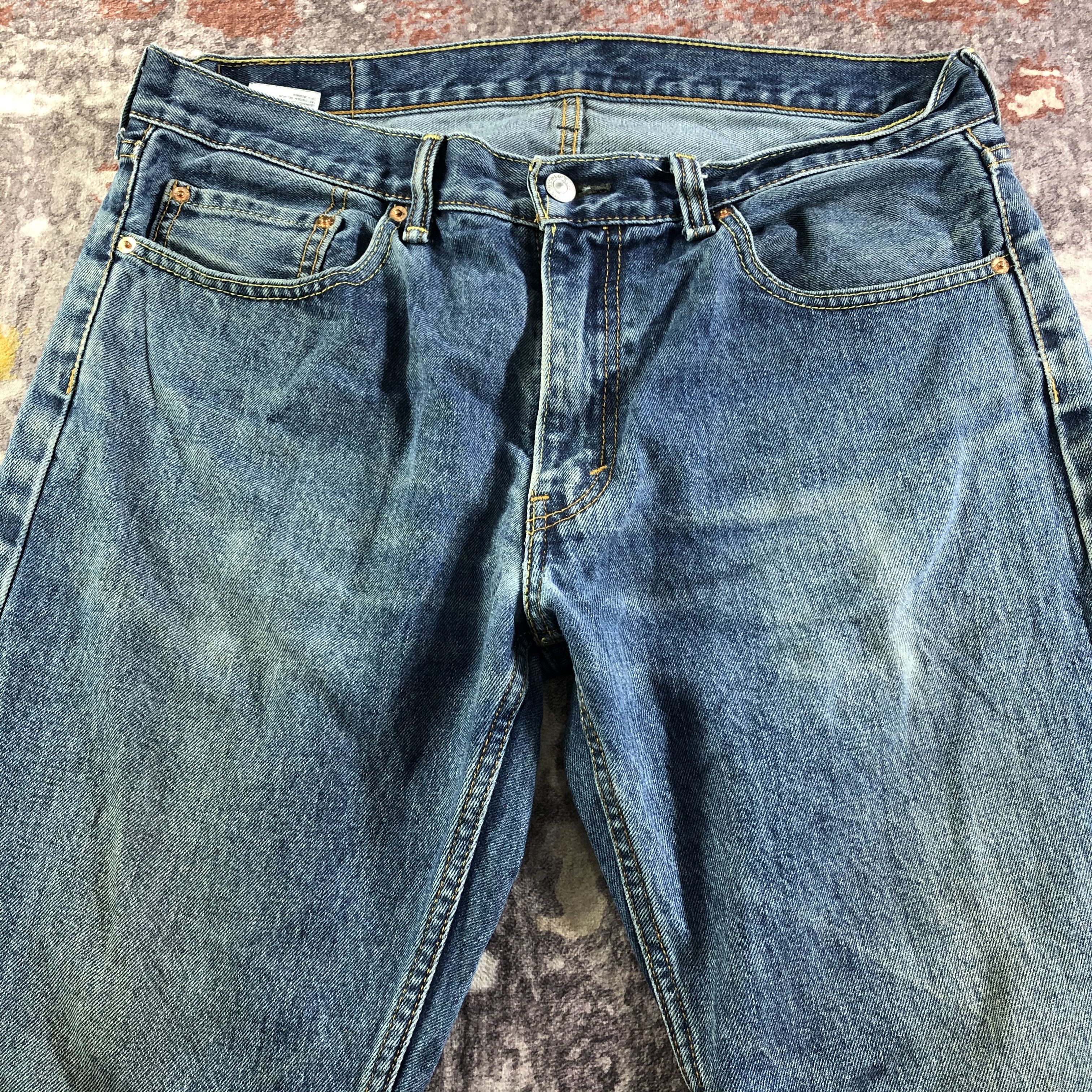 Levi's × Vintage Vintage Blue Wash Levis 559 Jeans-JM3425 Size 37" - 3 Thumbnail
