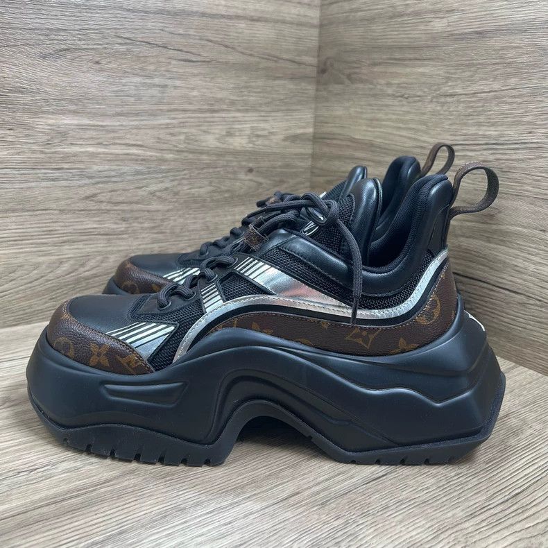 Louis Vuitton Louis Vuitton Archlight 2.0 Black and Brown Arch Bridge Sh Size US 8 / EU 41 - 1 Thumbnail