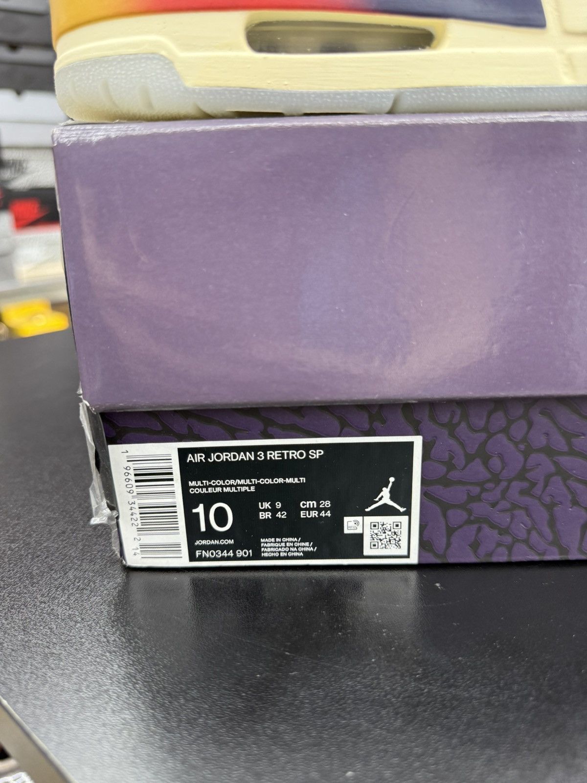Jordan Brand Jordan 3 J Balvin Sunset (FN0344-901) Size 10 (NEW) Size US 10 / EU 43 - 15 Thumbnail
