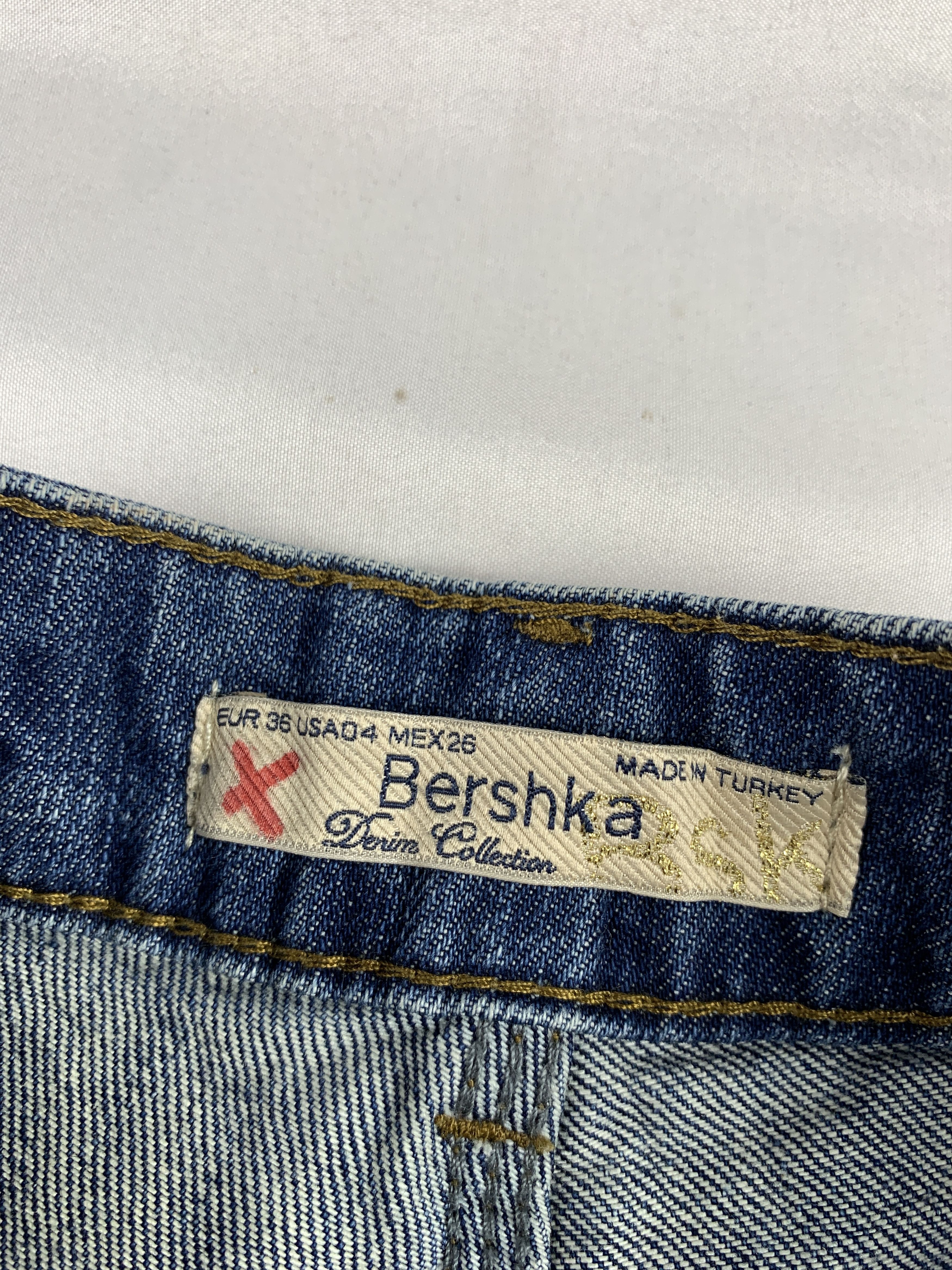 Bershka Bershka Blue Chimayo Embroidered Shorts (27) Size 27" / US 4 / IT 40 - 6 Thumbnail