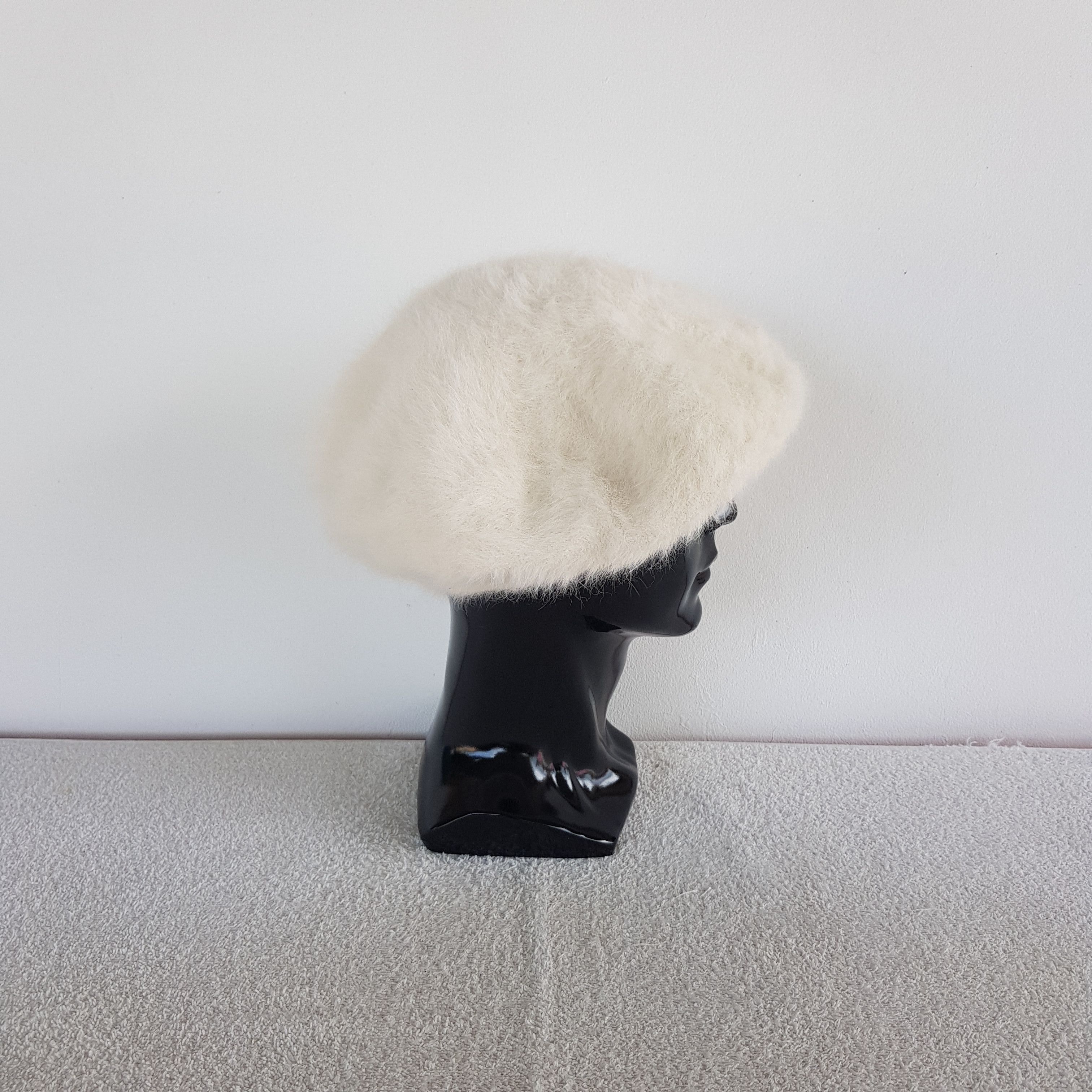 BEAUTY&YOUTH Vintage Beauty Youth Fur Barrett Beanie Snow Caps Hats. Size ONE SIZE - 3 Thumbnail