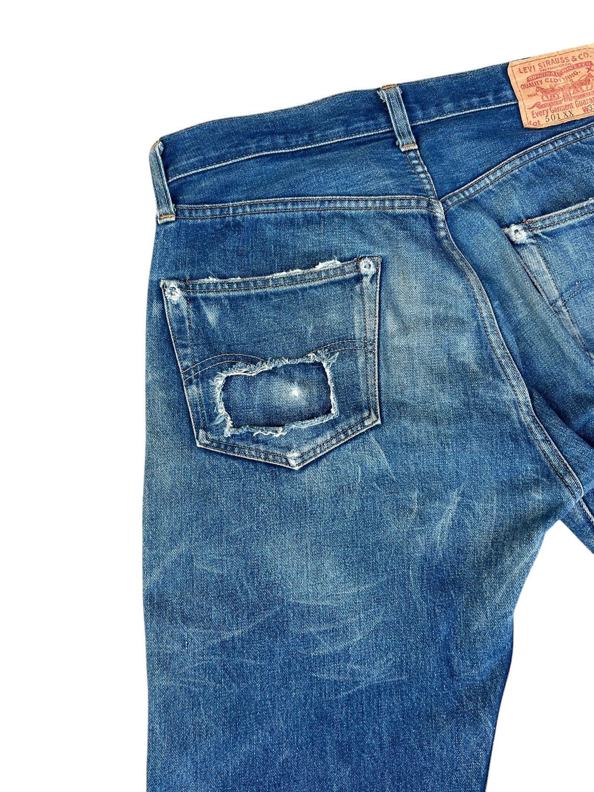 Levi's Vintage Clothing Trashed 90s LVC Levi’s 501 XX Big E Mud Denim Selvedge Jeans Size US 32 / EU 48 - 16 Thumbnail