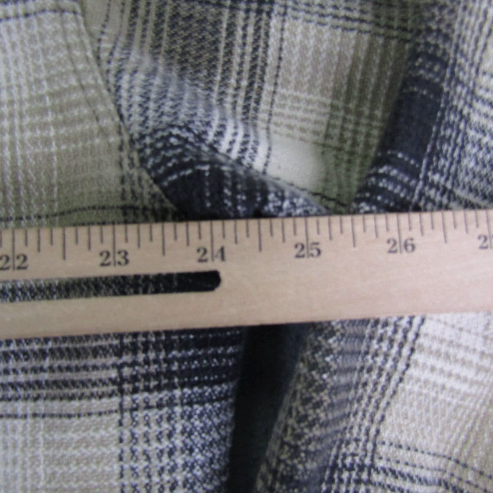 Levi's VINTAGE Levi's Shirt Mens Large Gray Brown Plaid Flannel Button-Up 90s Size US L / EU 52-54 / 3 - 7 Thumbnail