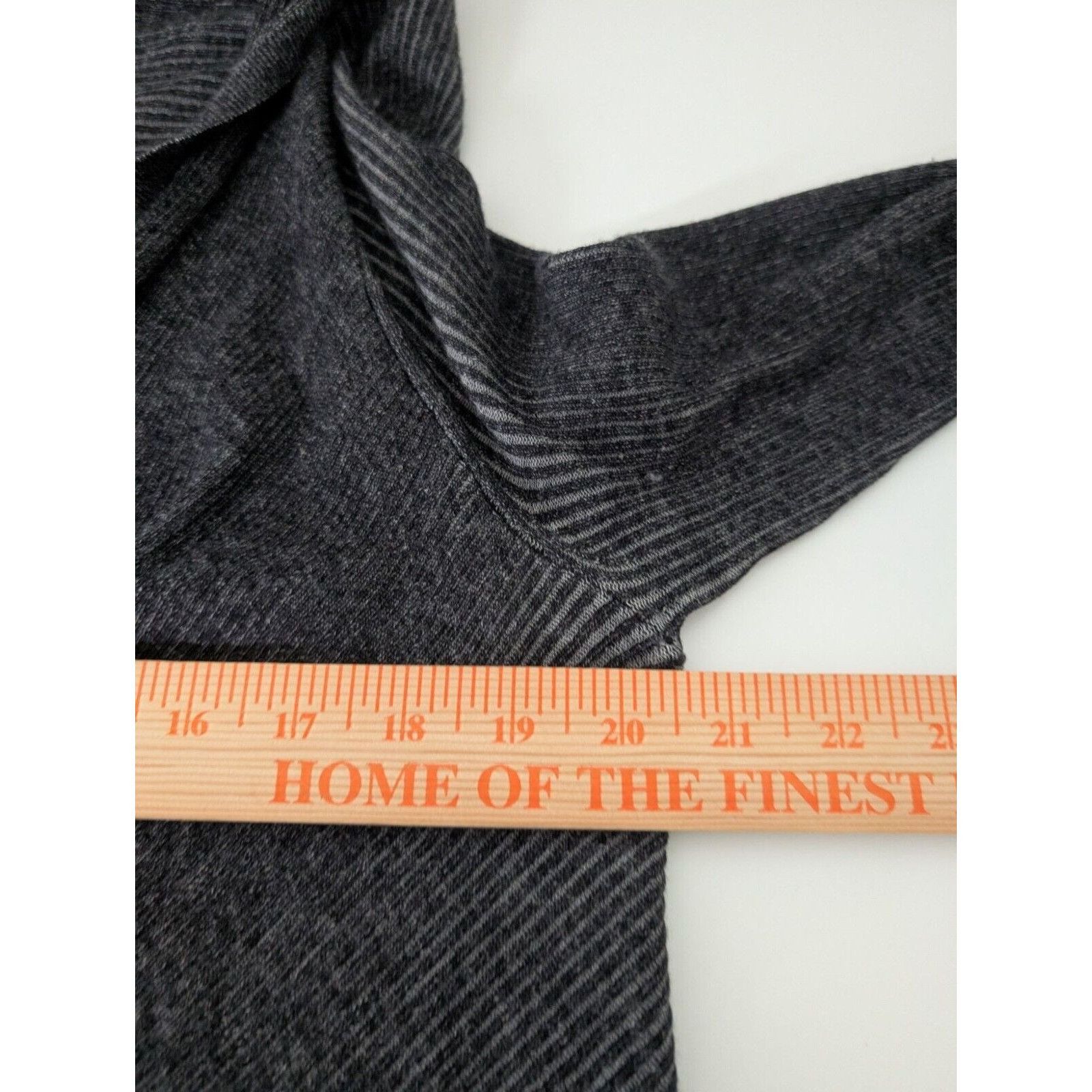 Alice + Olivia Alice + Olivia Draped Cardigan Womens Size Small Gray Wool Size S / US 4 / IT 40 - 14 Thumbnail