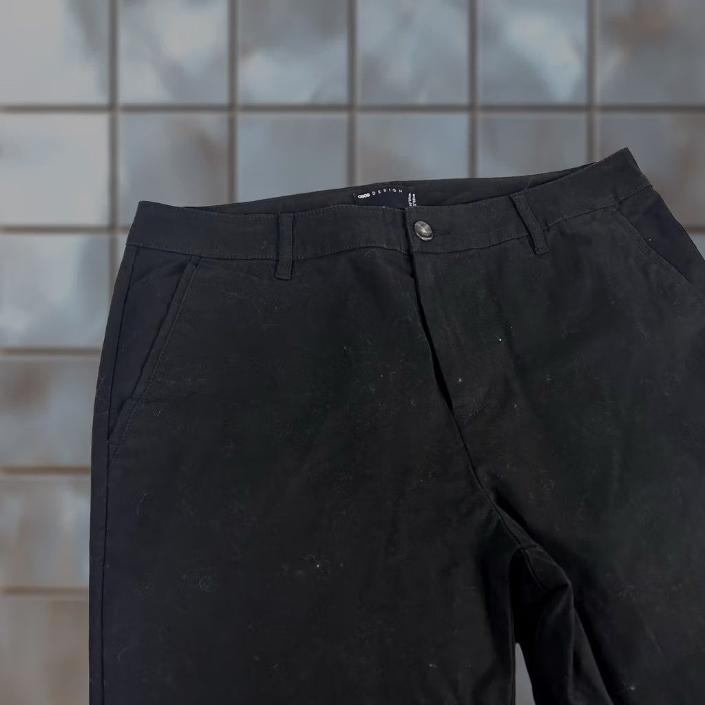 Asos ASOS Design 33 x 32 Khaki Chino Pants Black Flat Front Cotton Blend Casual Pants Mens Regular 33 Black Flat Front 32 Inseam Size US 33 - 1 Thumbnail