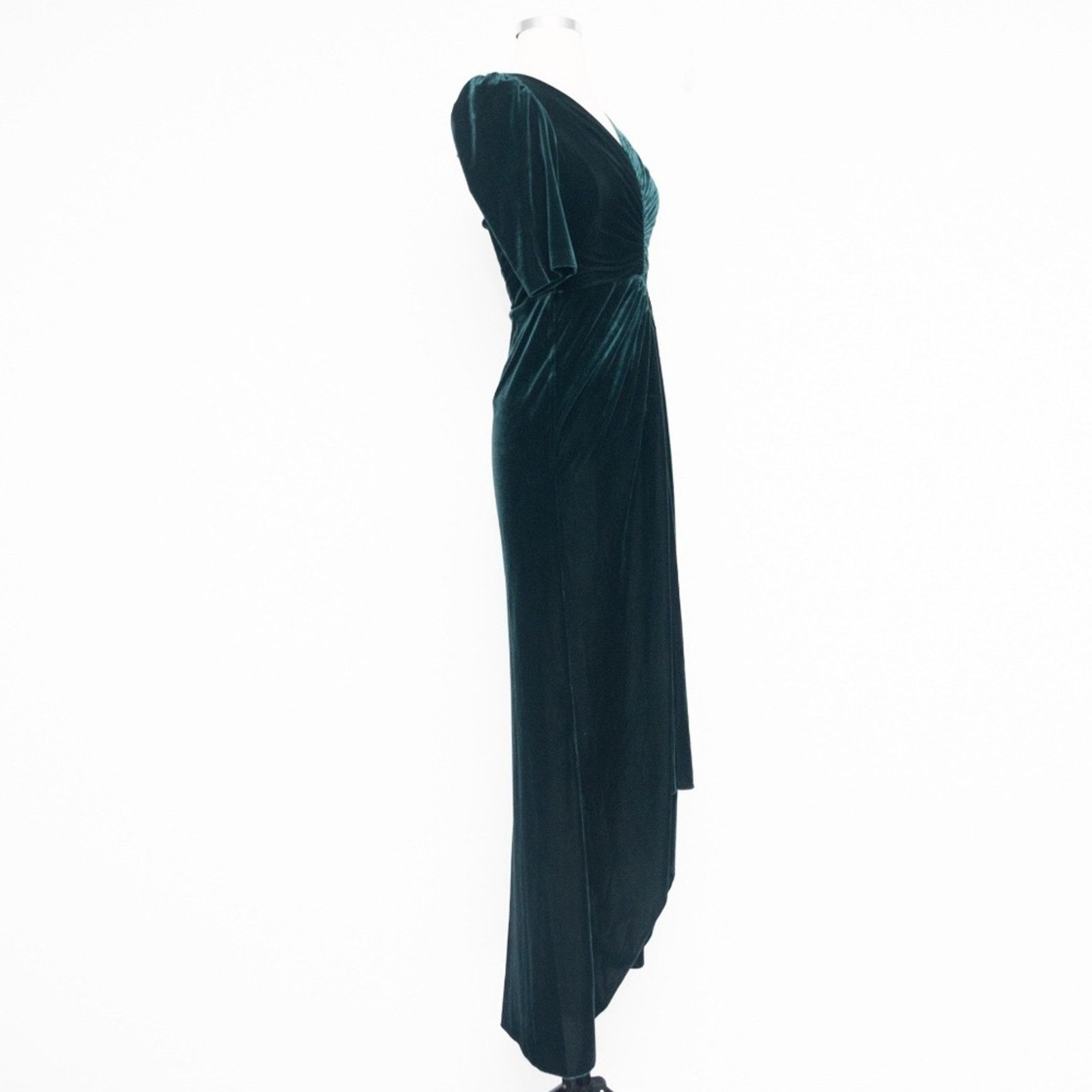 Adrianna Papell Adrianna Papell. Shirred Velvet Gown. Size XS / US 0-2 / IT 36-38 - 4 Thumbnail