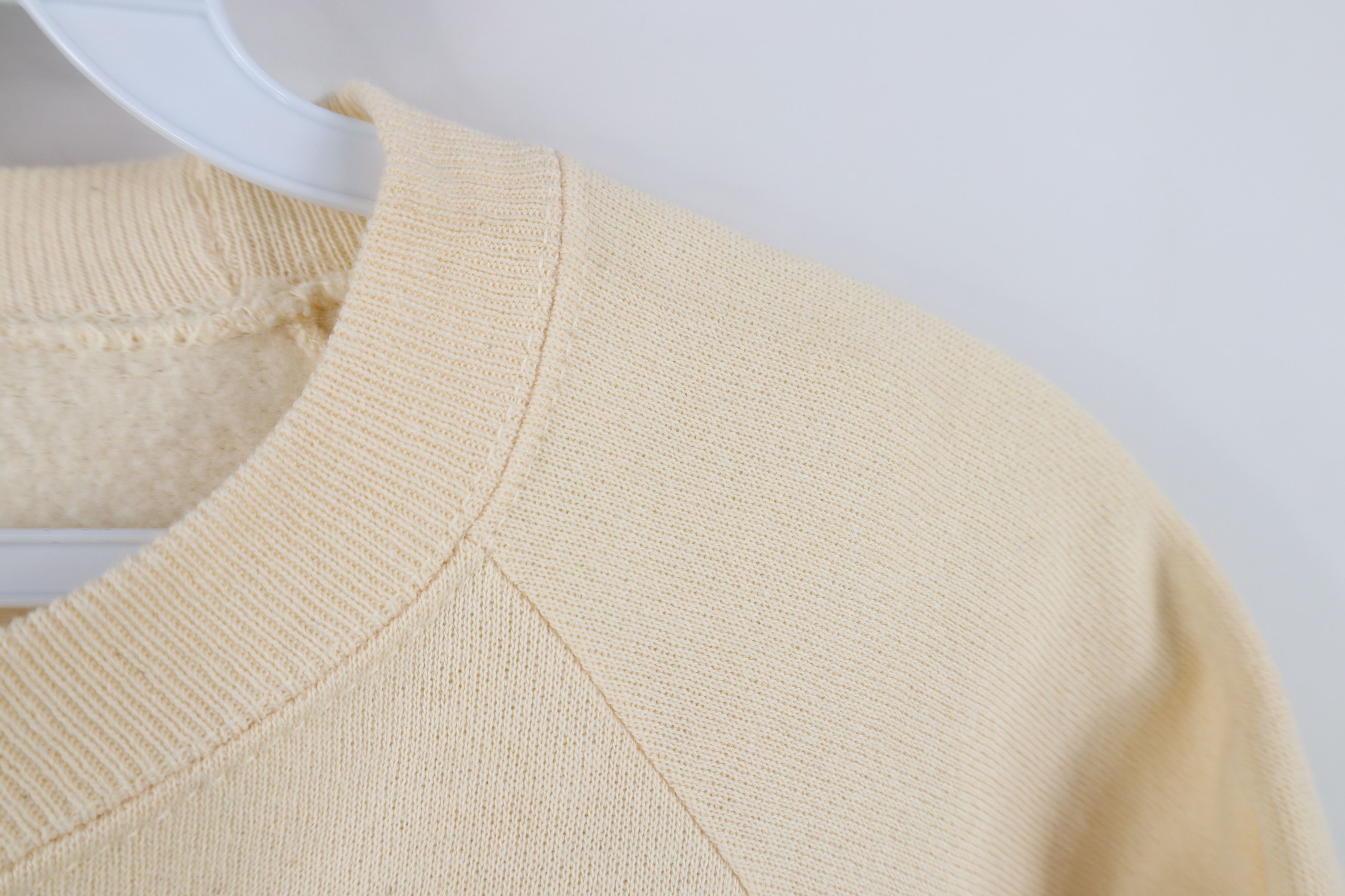 Vintage Vintage 90s Streetwear Blank Crewneck Sweatshirt Beige USA Size L / US 10 / IT 46 - 4 Thumbnail