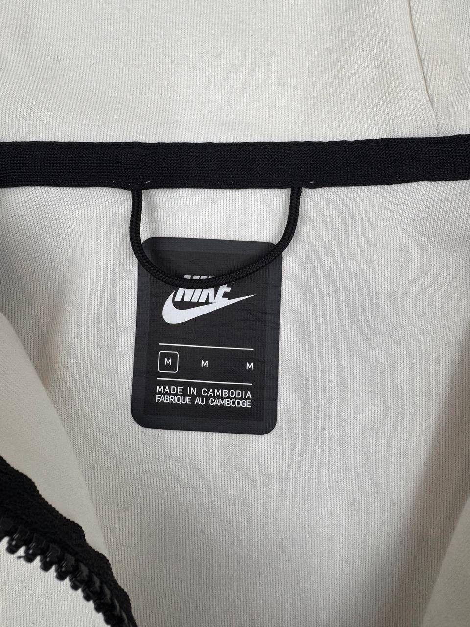 Nike Nike Men Tech Fleece Zip Hoodie Black White Grey Size Medium Size US M / EU 48-50 / 2 - 7 Thumbnail