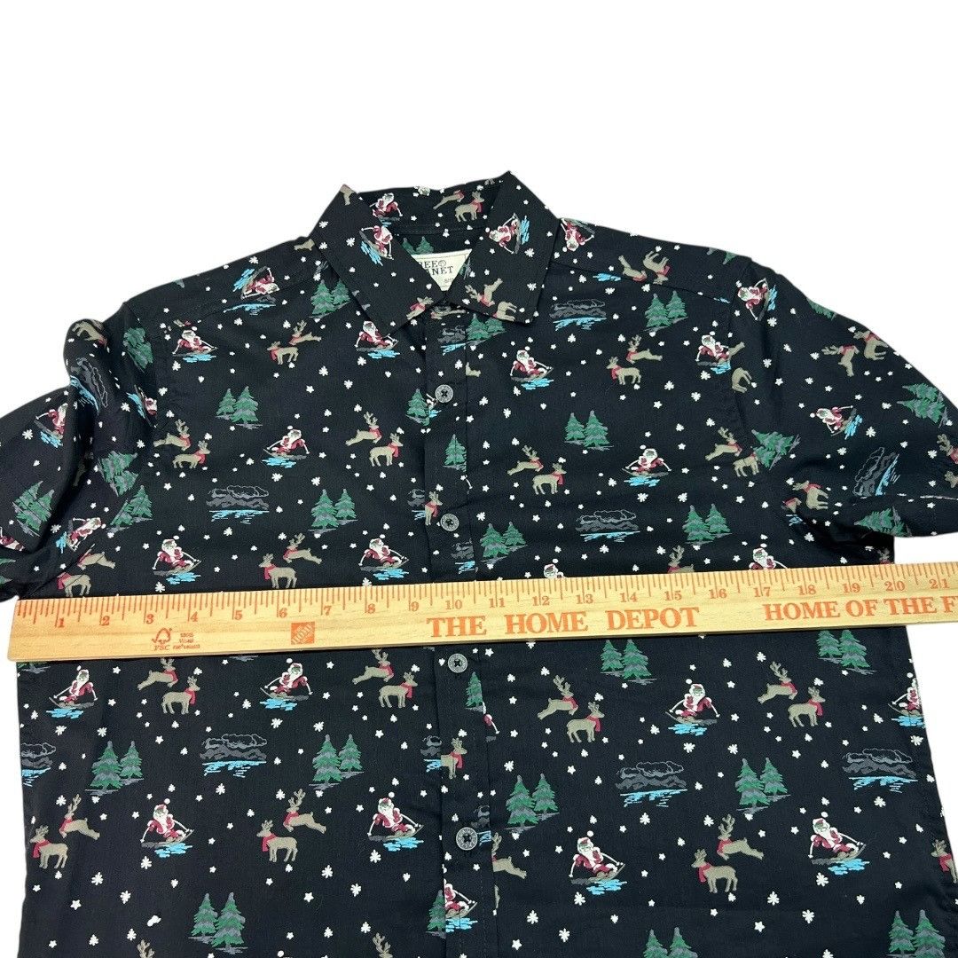 Free Planet Free Planet Skiing Santa Clause Christmas Button-Up Shirt - Size US S / EU 44-46 / 1 - 6 Thumbnail