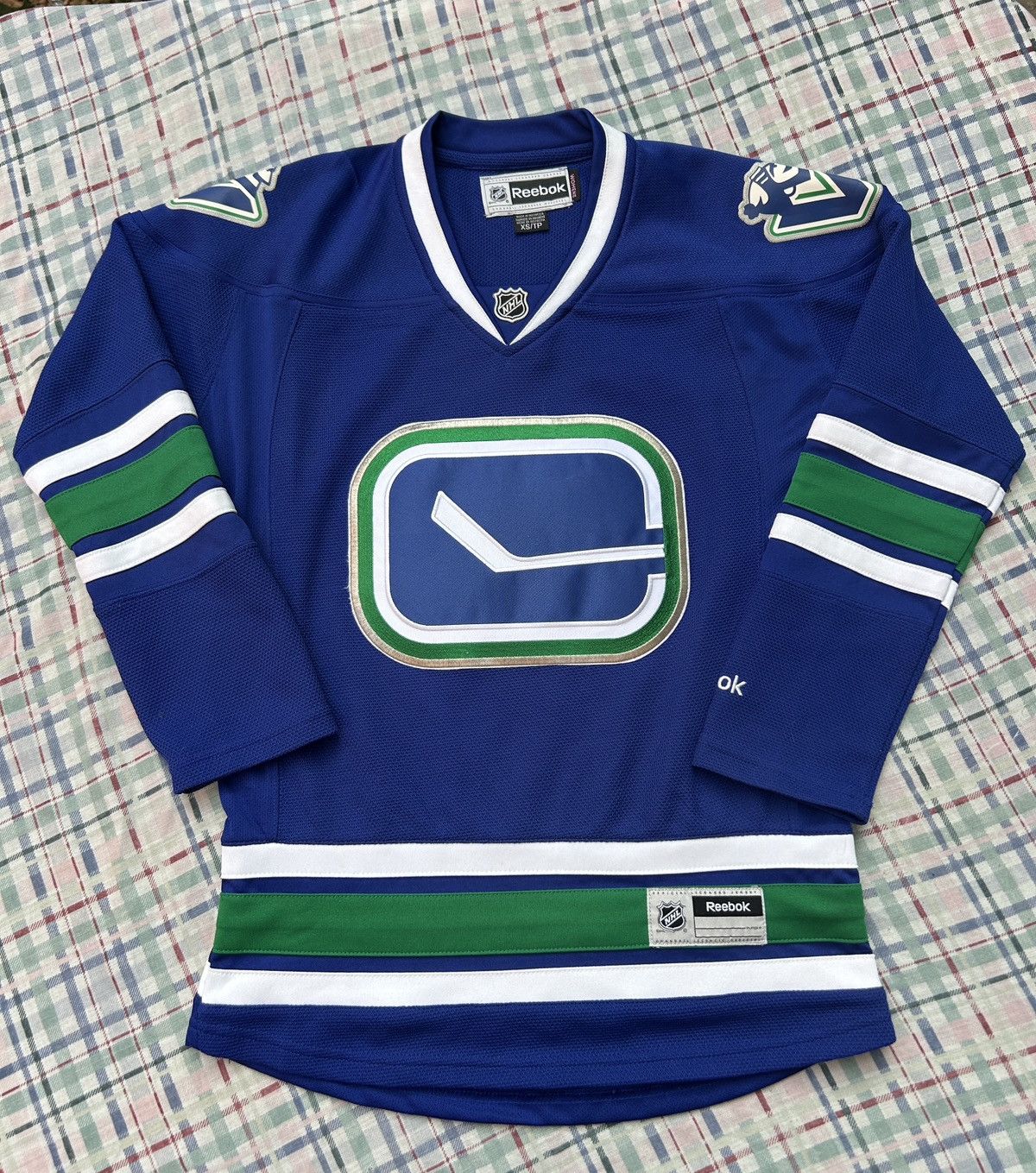 Reebok Reebok Vancouver Canucks NHL Jersey Size XS / US 0-2 / IT 36-38 - 1 Thumbnail